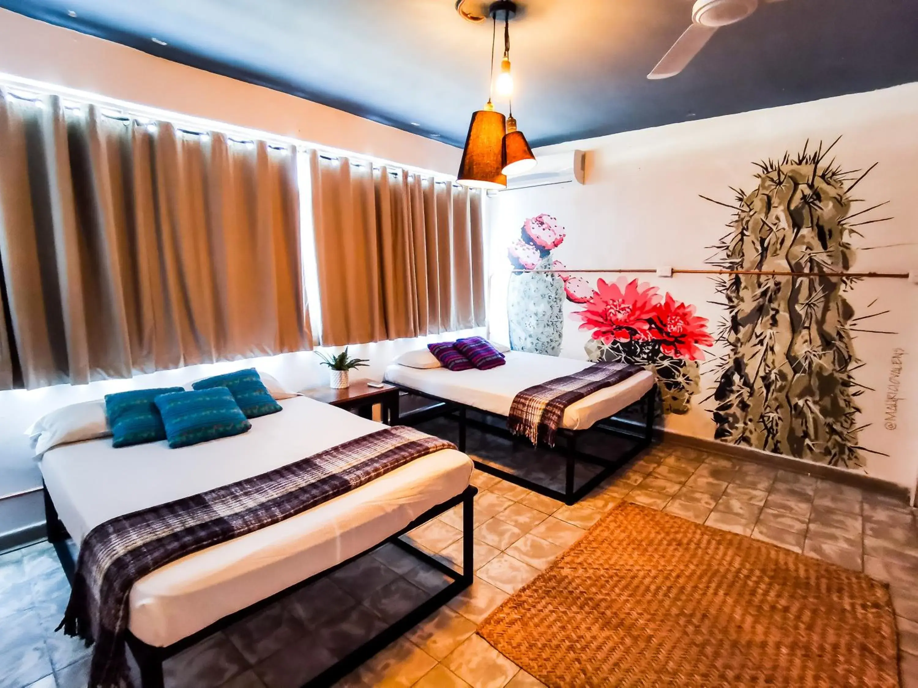 Deluxe Twin Room in Hostal Casa Los Abuelos Deluxe Twin Room in Hostal Casa Los Abuelos