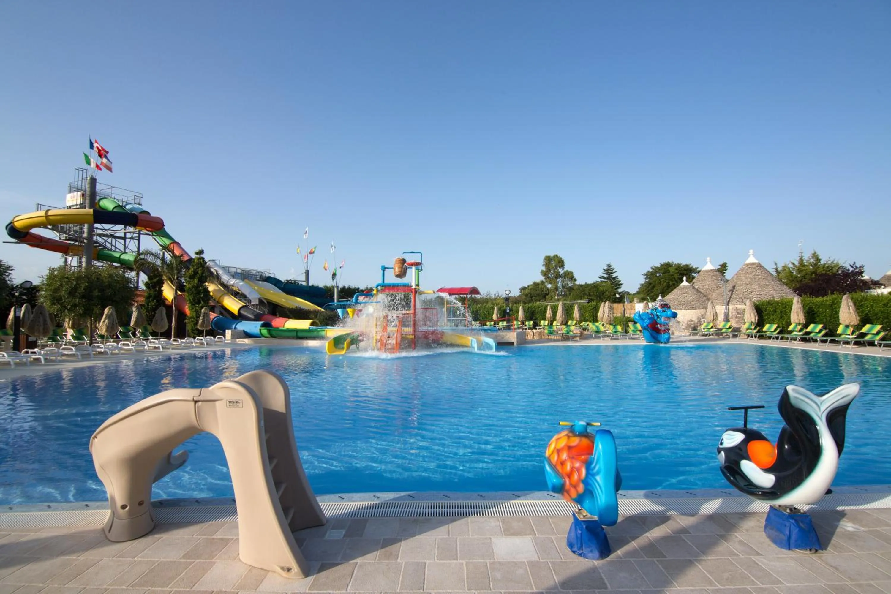 Swimming pool in Bed and Breakfast Trulli San Leonardo