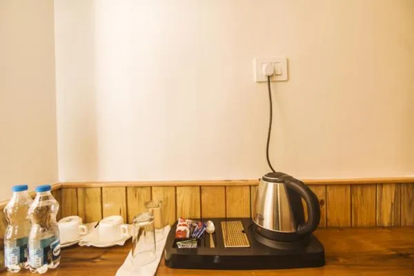 Kitchen or kitchenette in WOW STAYZ2 Hotel The Lodge