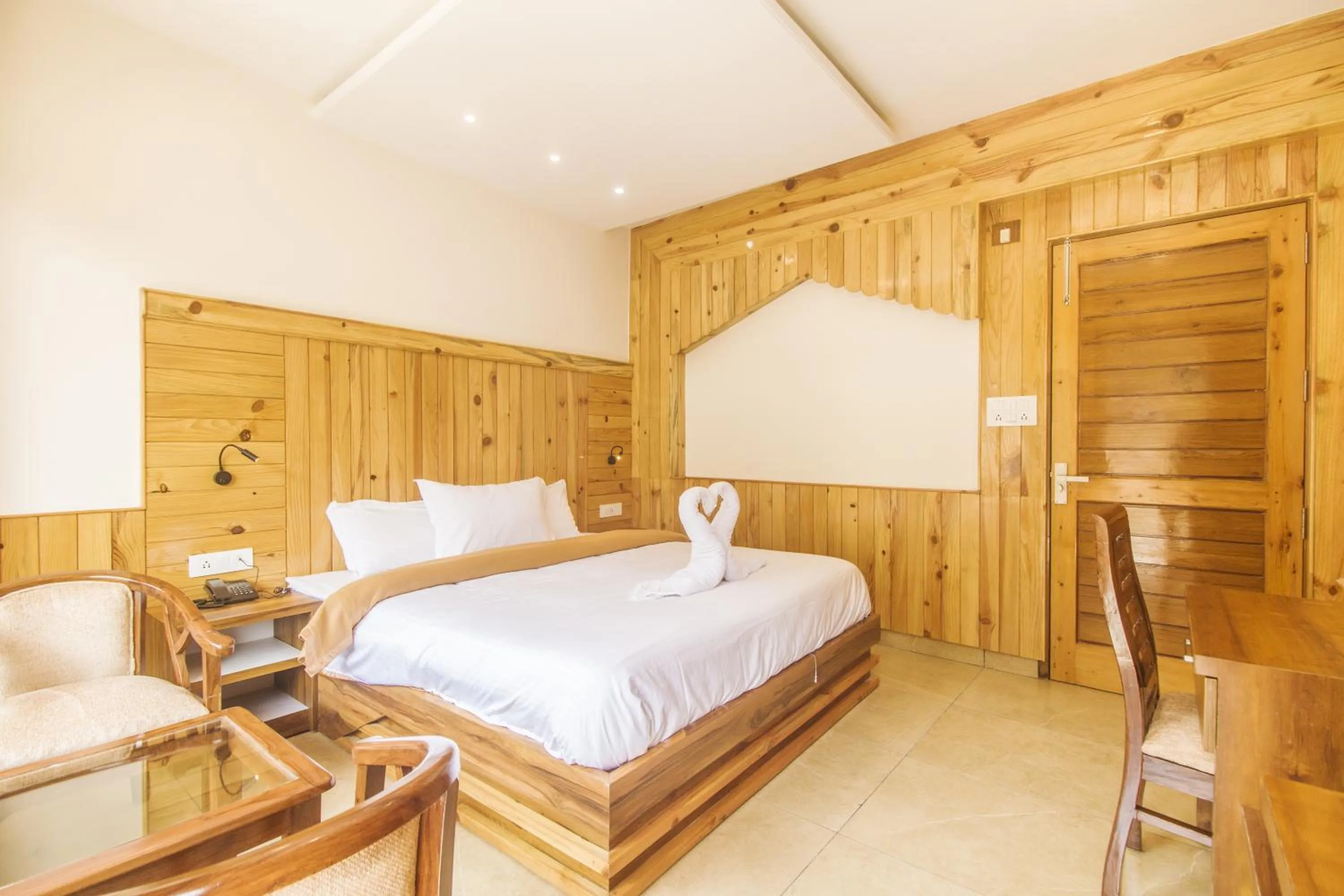 Bedroom, Bed in WOW STAYZ2 Hotel The Lodge