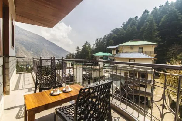 Balcony/Terrace in WOW STAYZ2 Hotel The Lodge