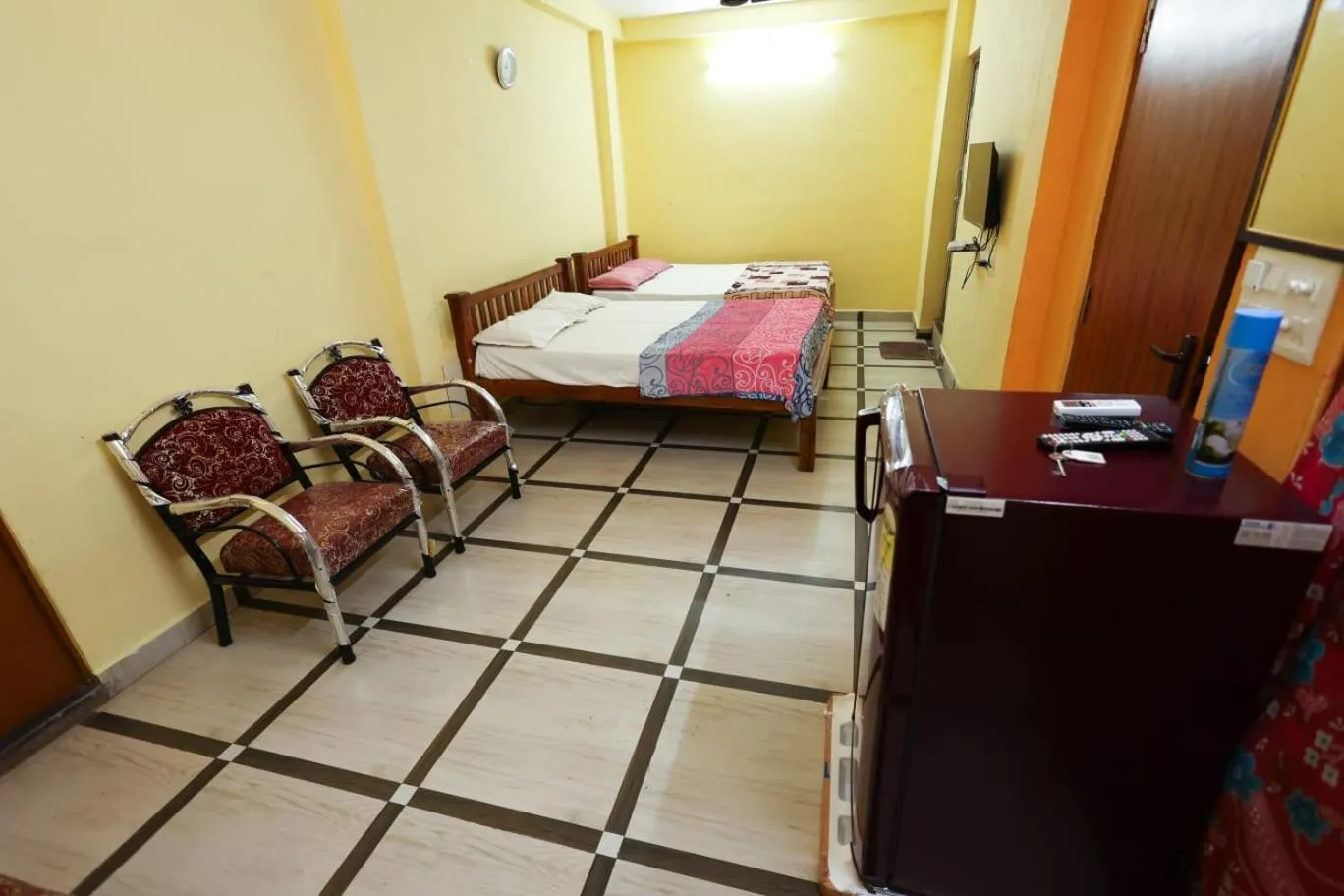 Photo of the whole room in PVR Guest House