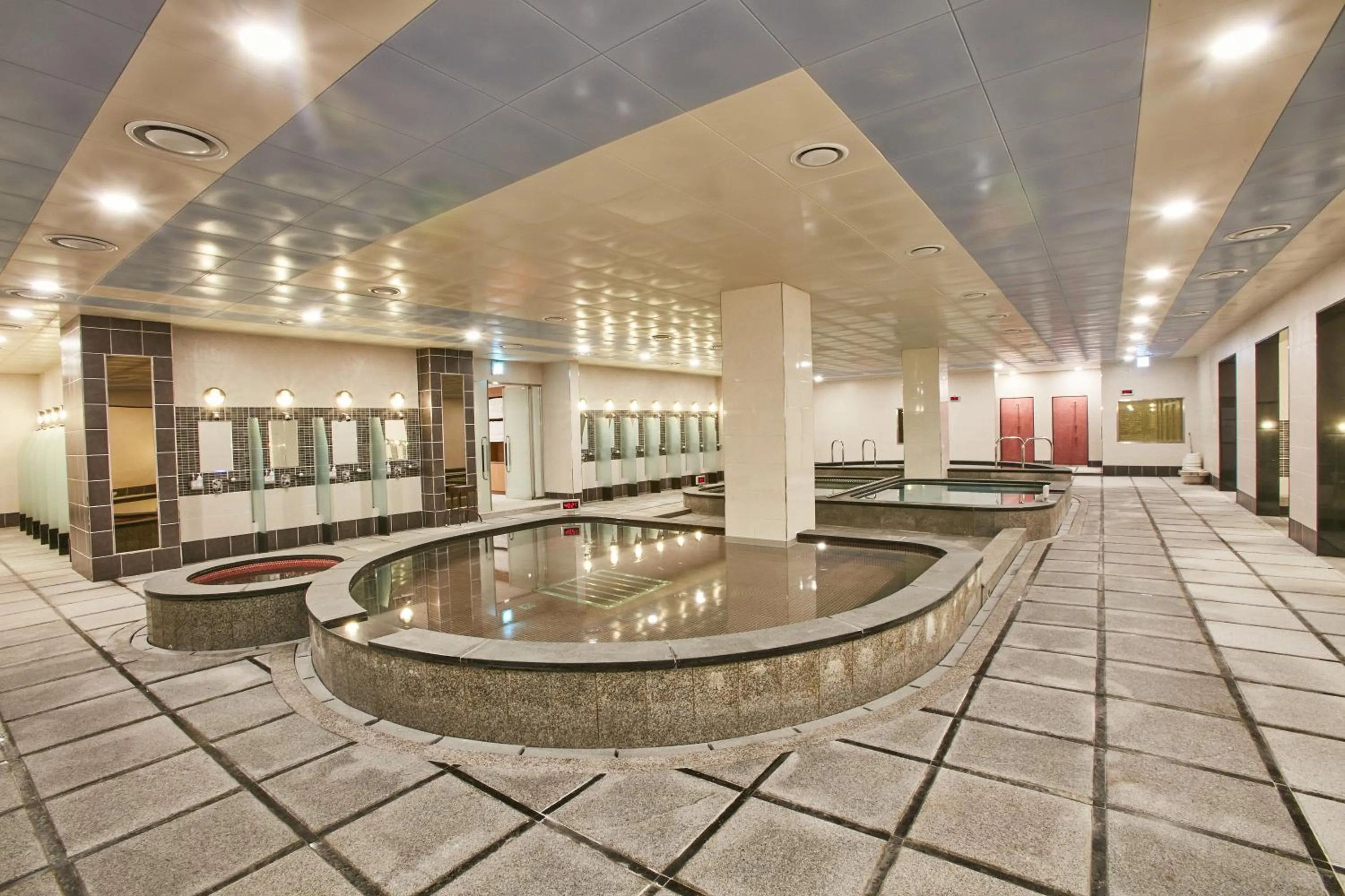 Island Castle Hotel & Waterpark