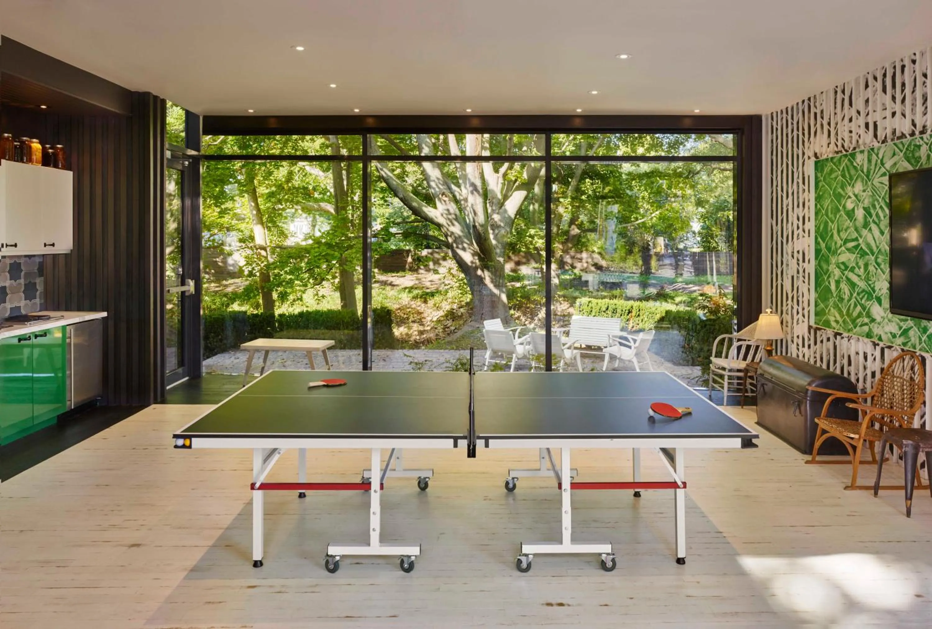 Drake Devonshire and Motor Inn