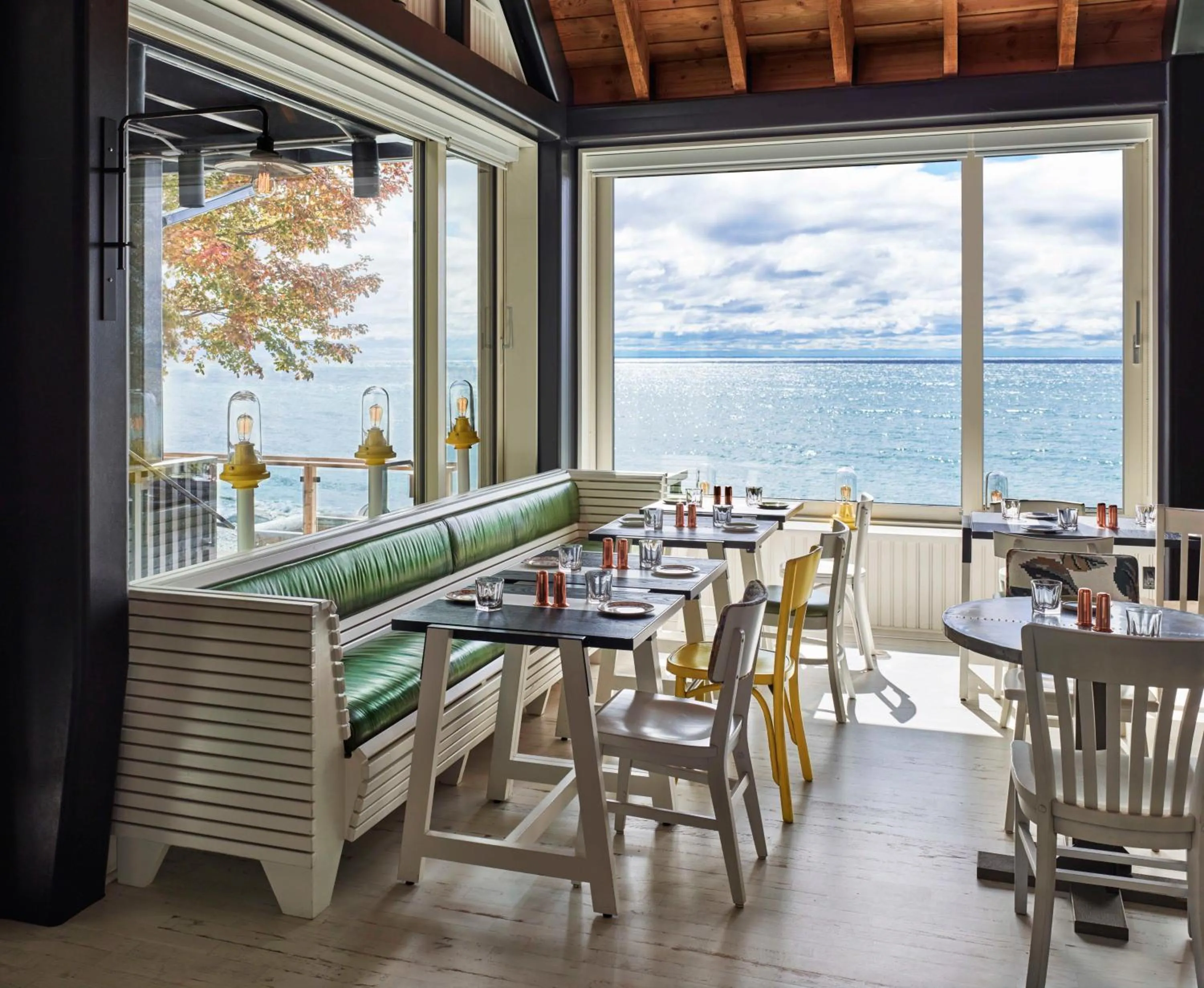 Restaurant/places to eat in Drake Devonshire and Motor Inn