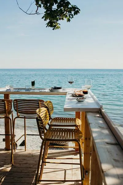 Restaurant/places to eat in Drake Devonshire and Motor Inn