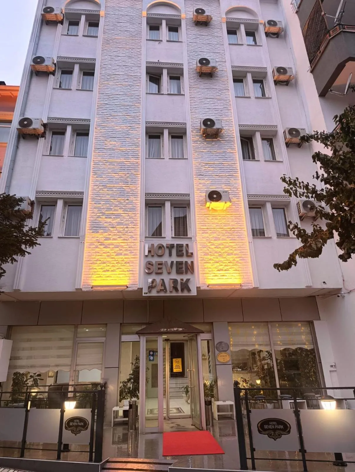 Property building in Hotel seven park