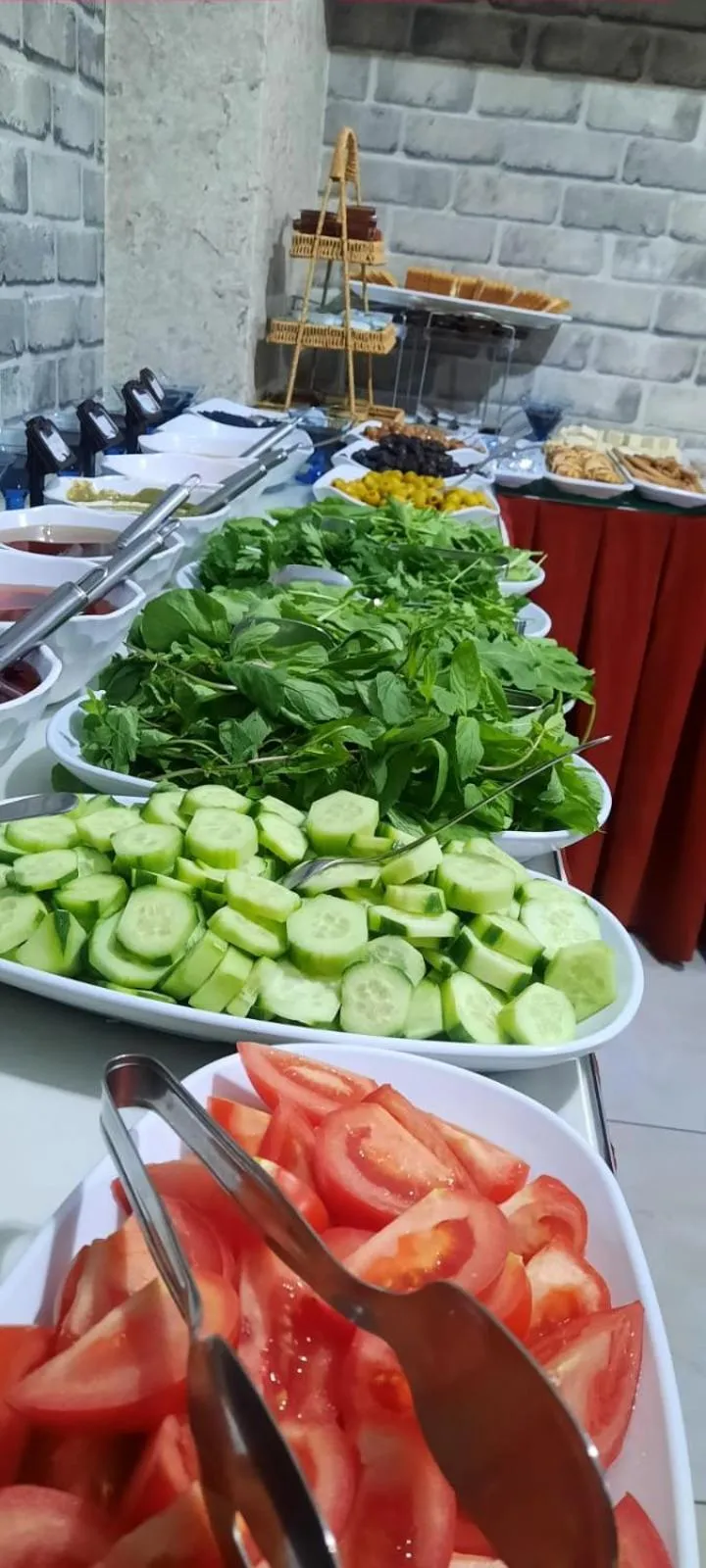 Food and drinks in Hotel seven park