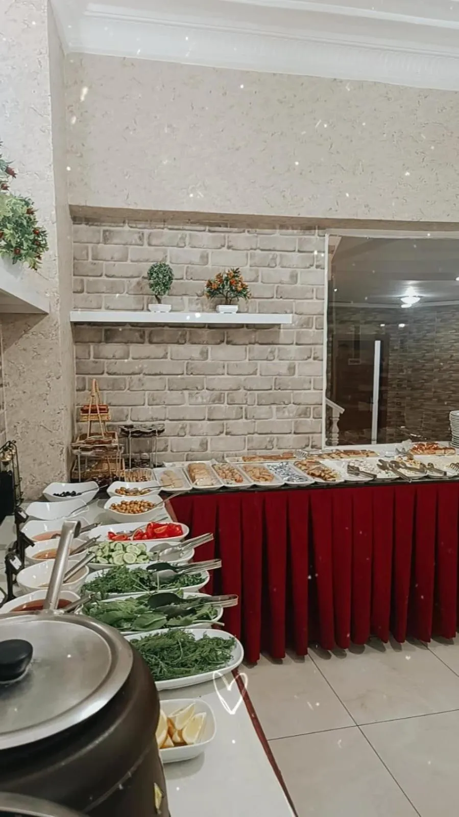 Food and drinks in Hotel seven park