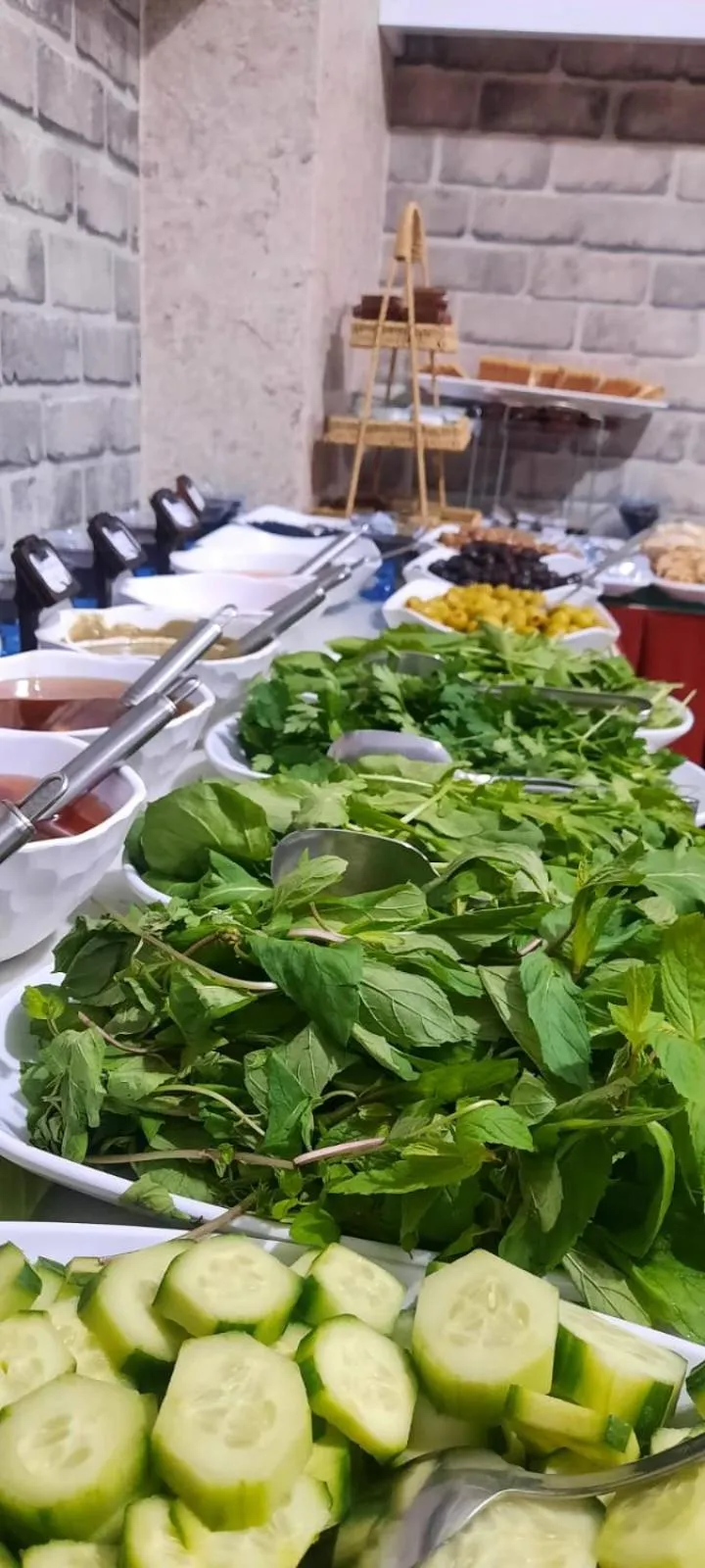 Food and drinks in Hotel seven park