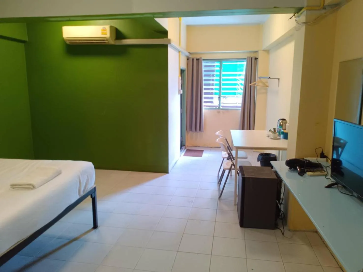 Bed in XX GO INN The Grand Palace Bangkok-Mrt Samyot Station