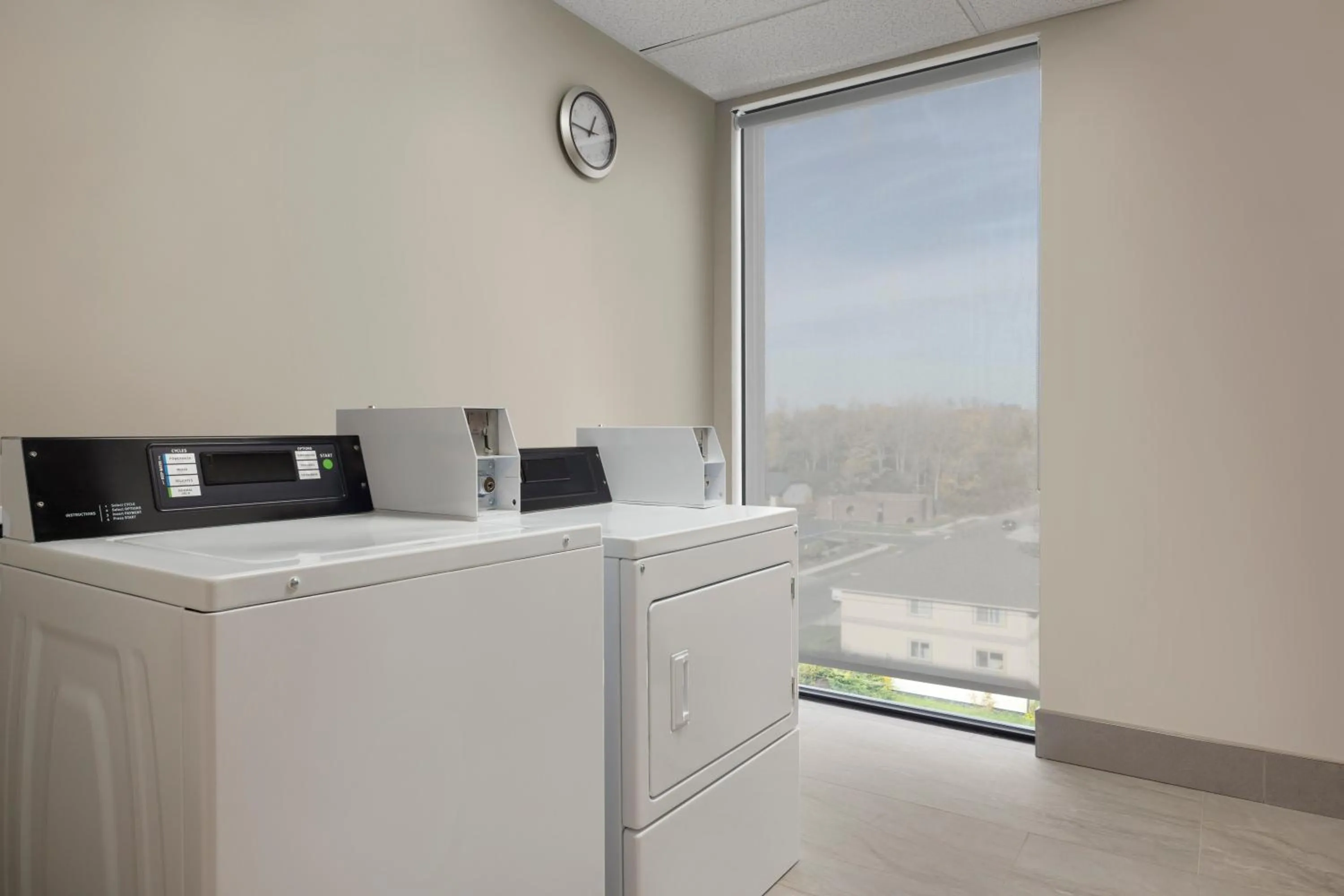 laundry in Hyatt Place Windsor