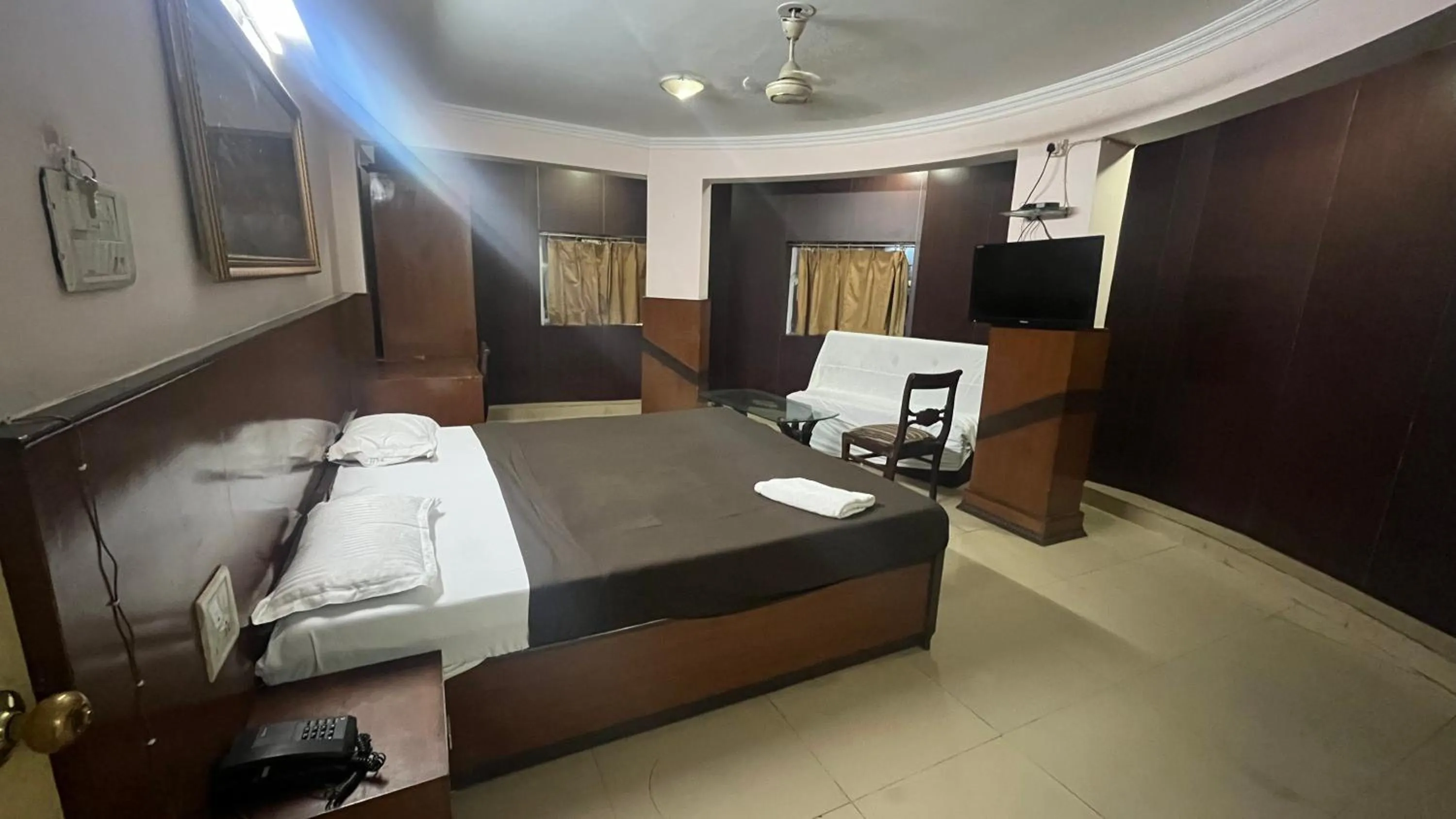 Bed in Hotel Sunbeam