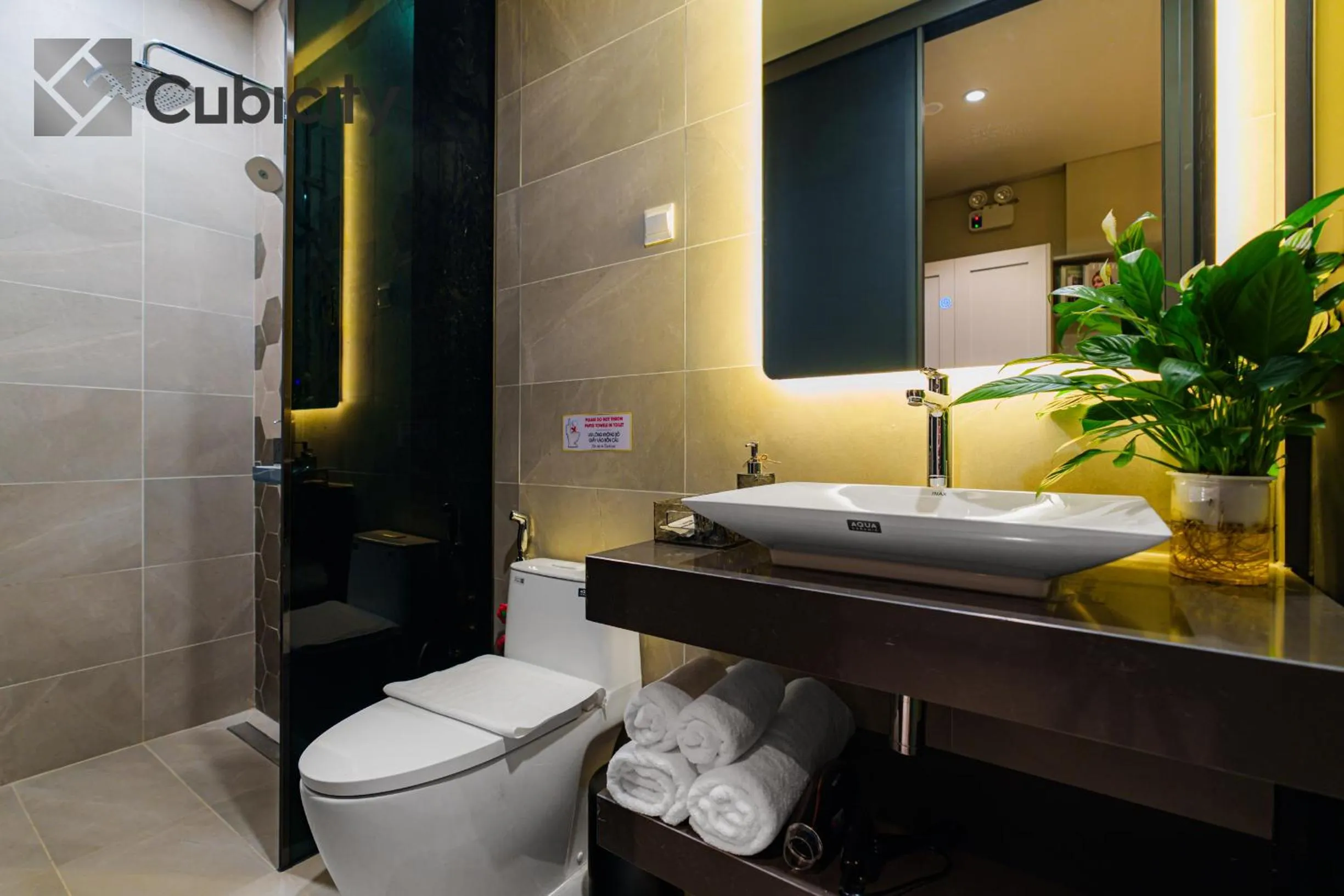 Toilet in Cubicity Wall Street House