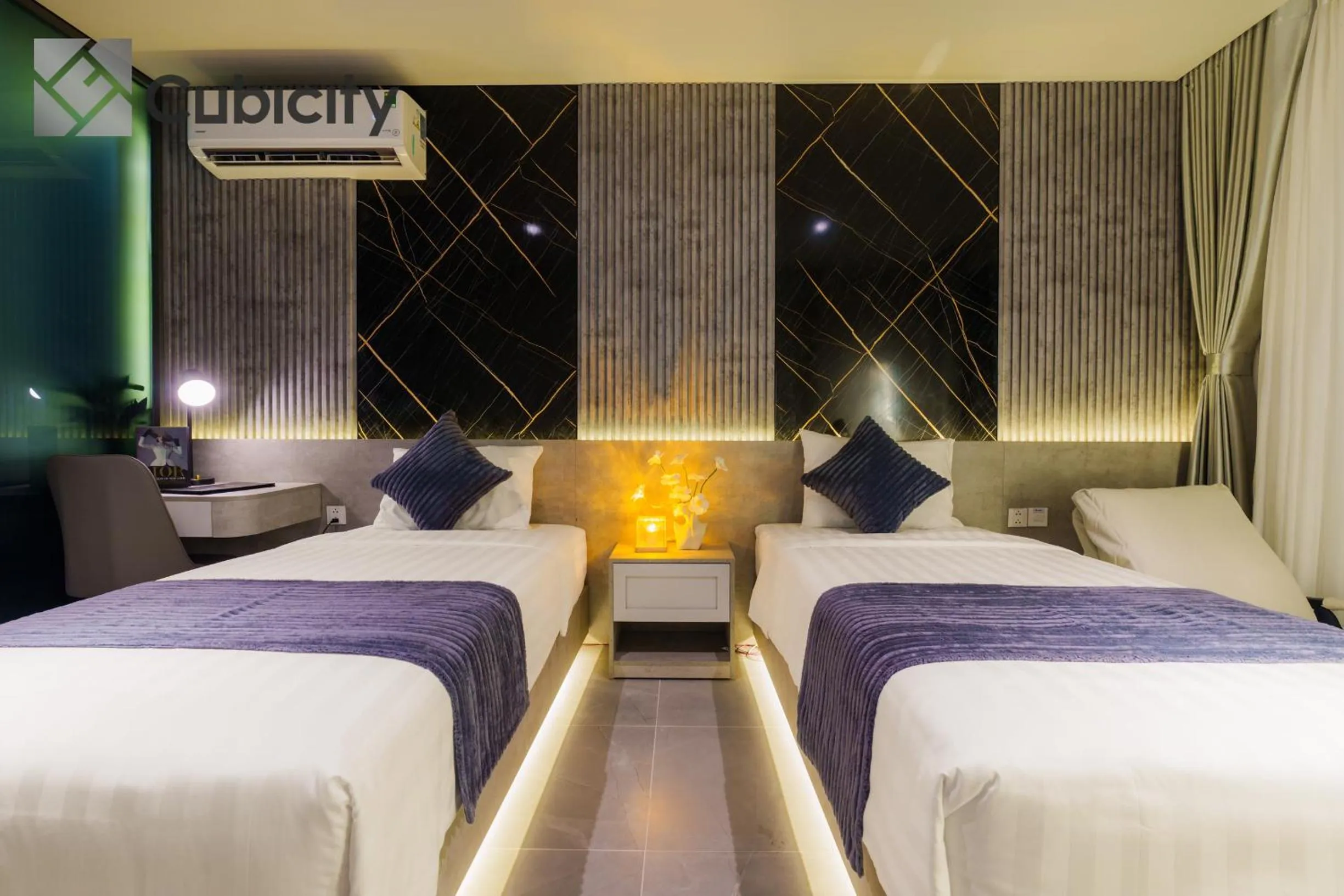 Bed in Cubicity Wall Street House