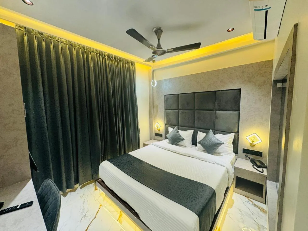 Bedroom, Bed in Hotel Windsor Castle