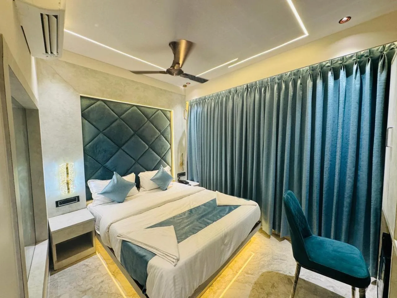 Bedroom, Bed in Hotel Windsor Castle