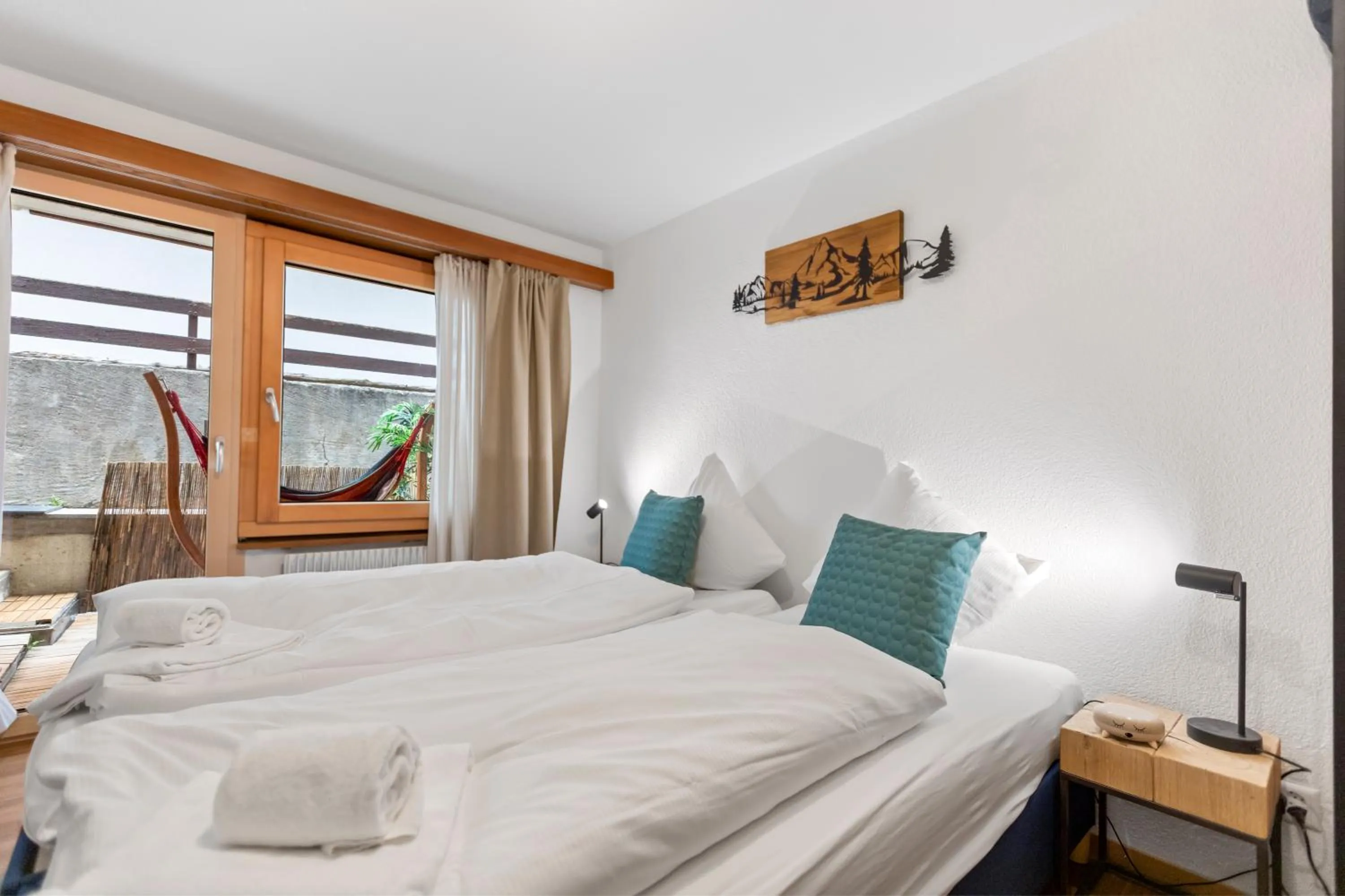 Patio, Bed in Centre de Saas-Fee - 2 chambres - balcon & patio