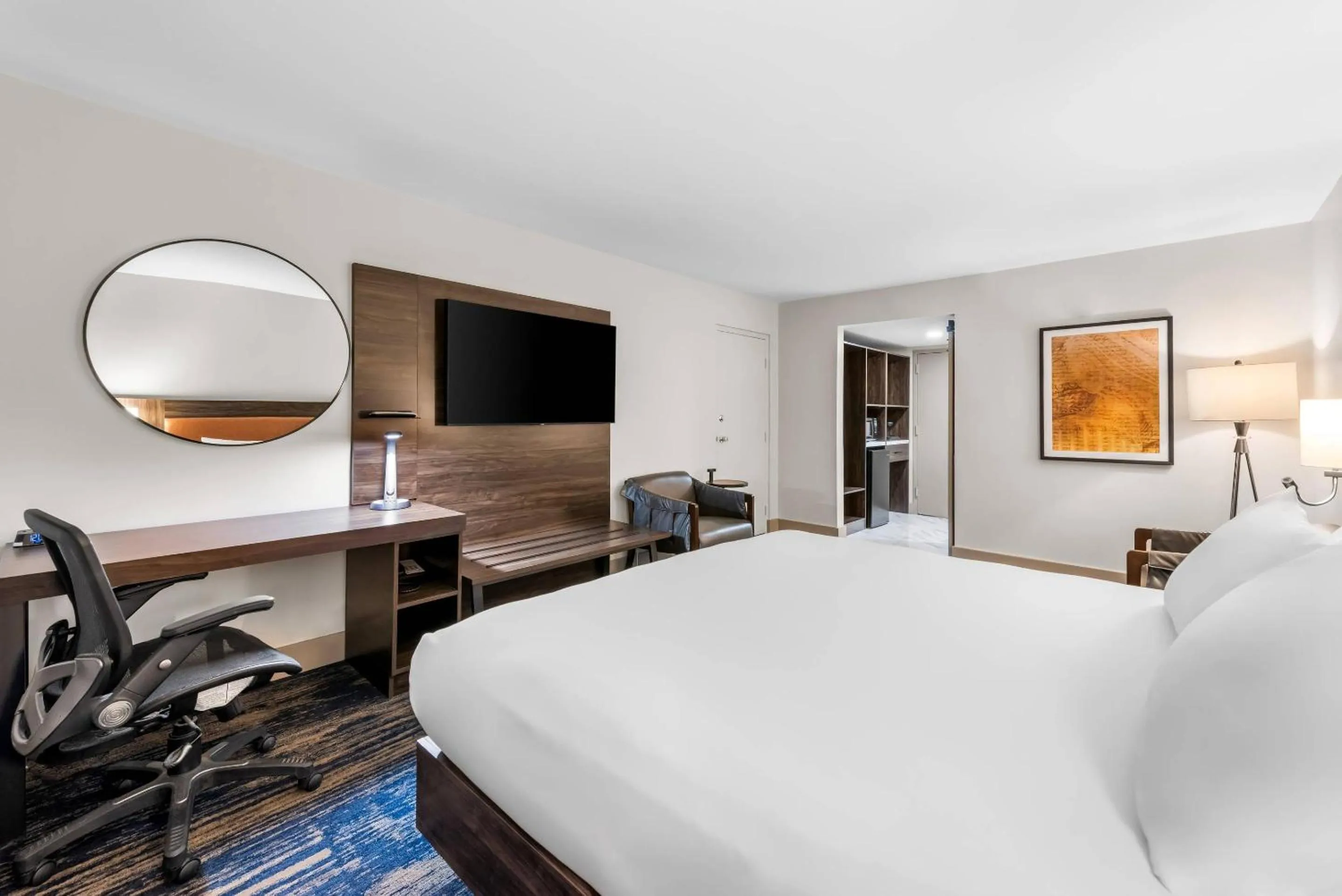 Bedroom, Bed in The Federal Hotel Downtown Carson City, an Ascend Collection Hotel