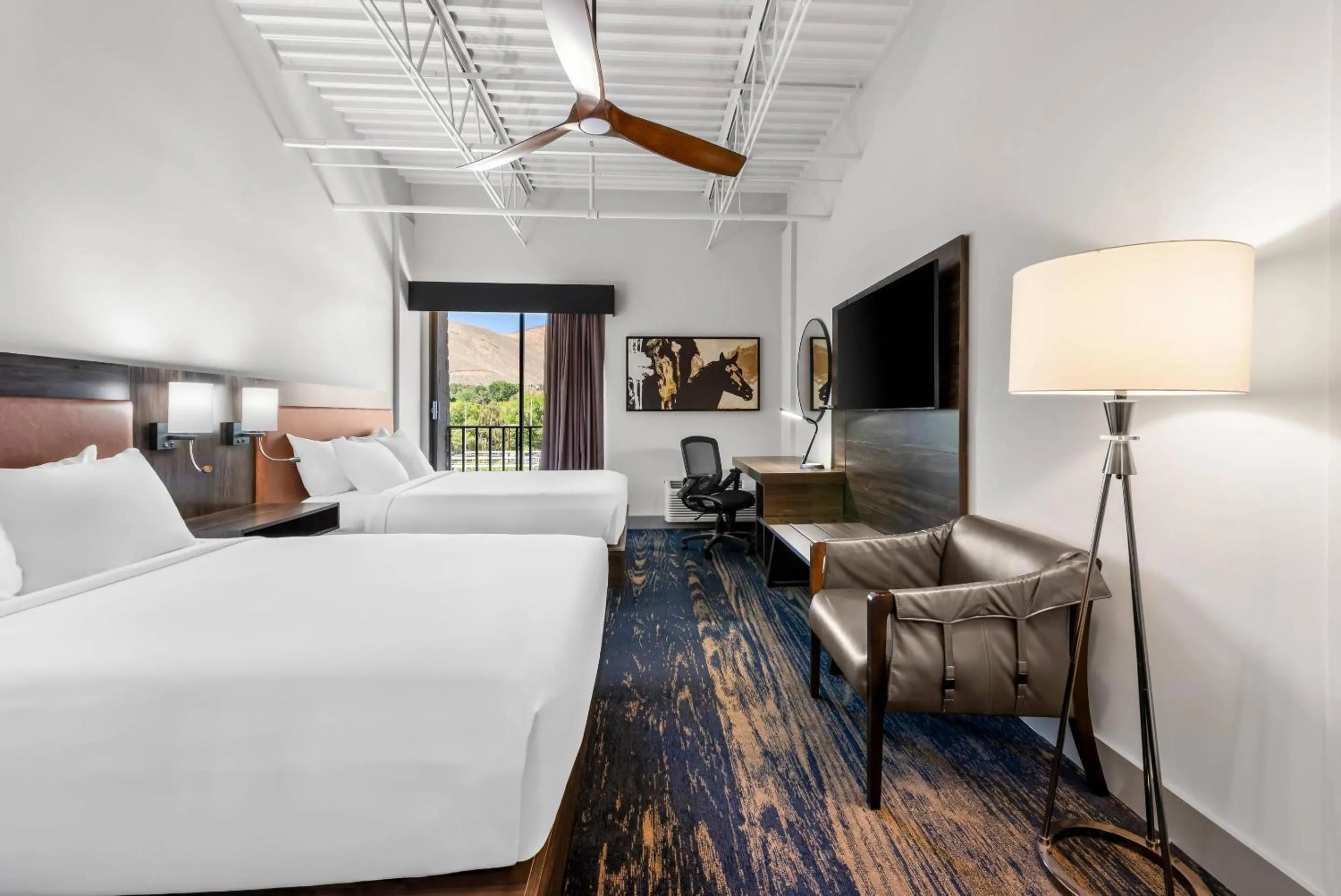 TV and multimedia, Bed in The Federal Hotel Downtown Carson City, an Ascend Collection Hotel