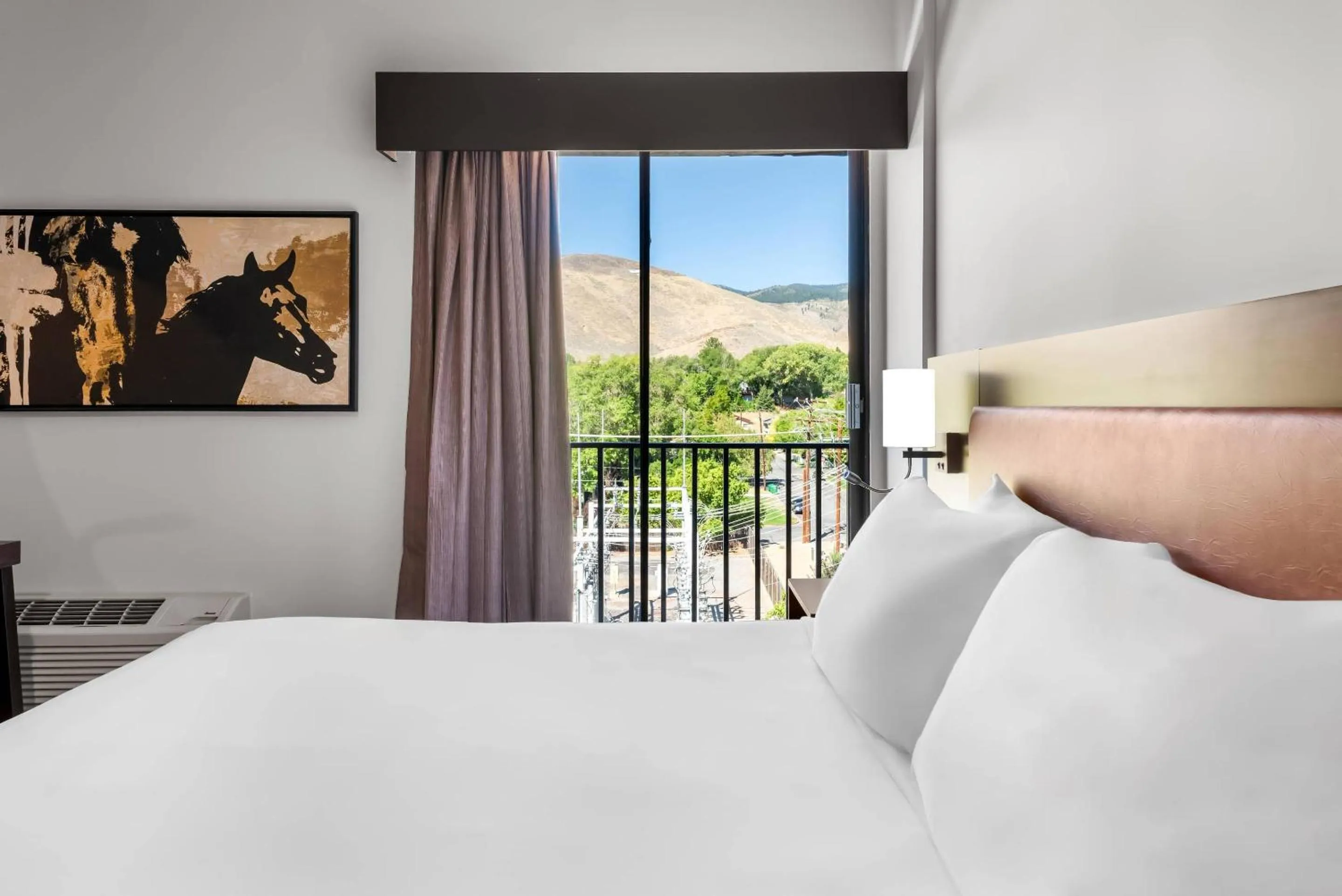 Natural landscape, Bed in The Federal Hotel Downtown Carson City, an Ascend Collection Hotel