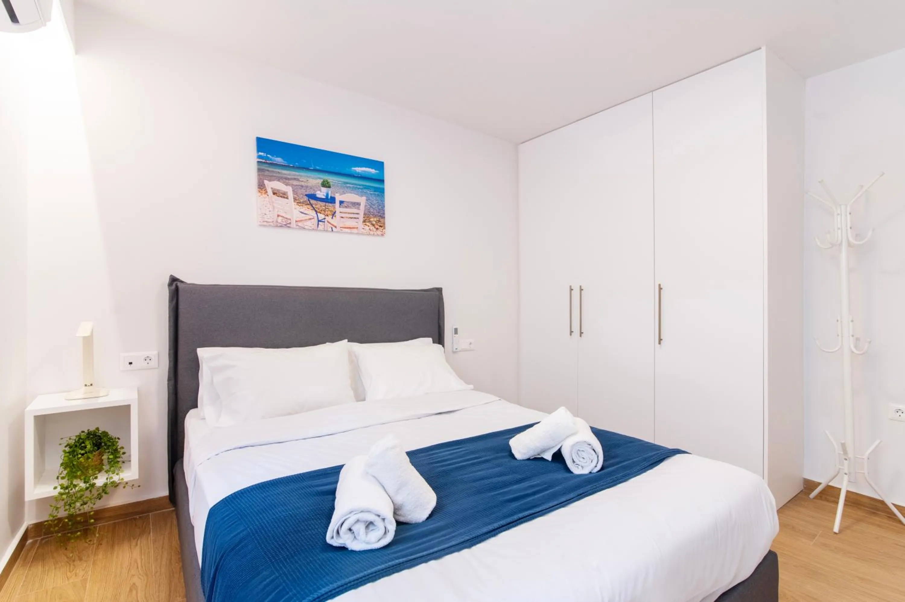 Bedroom, Bed in Lighthouse Kipseli