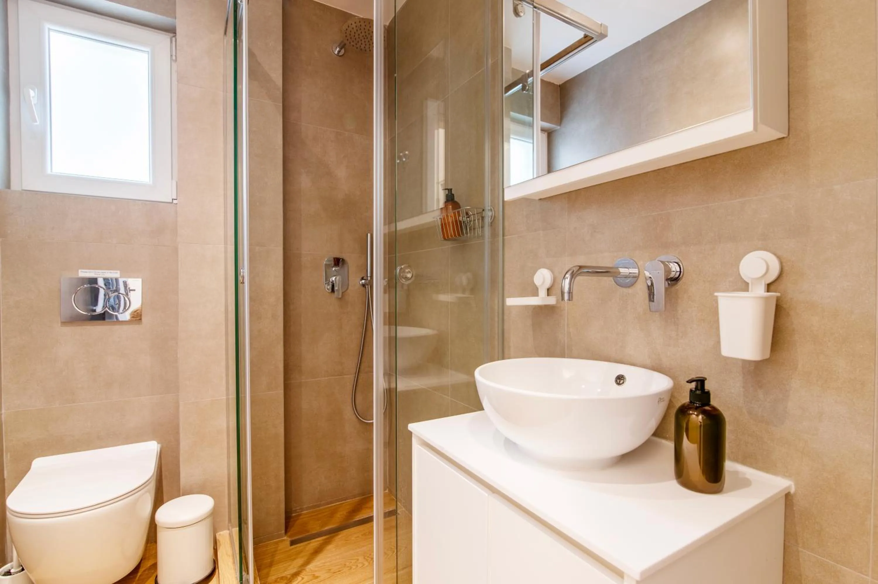 Bathroom in Lighthouse Kipseli