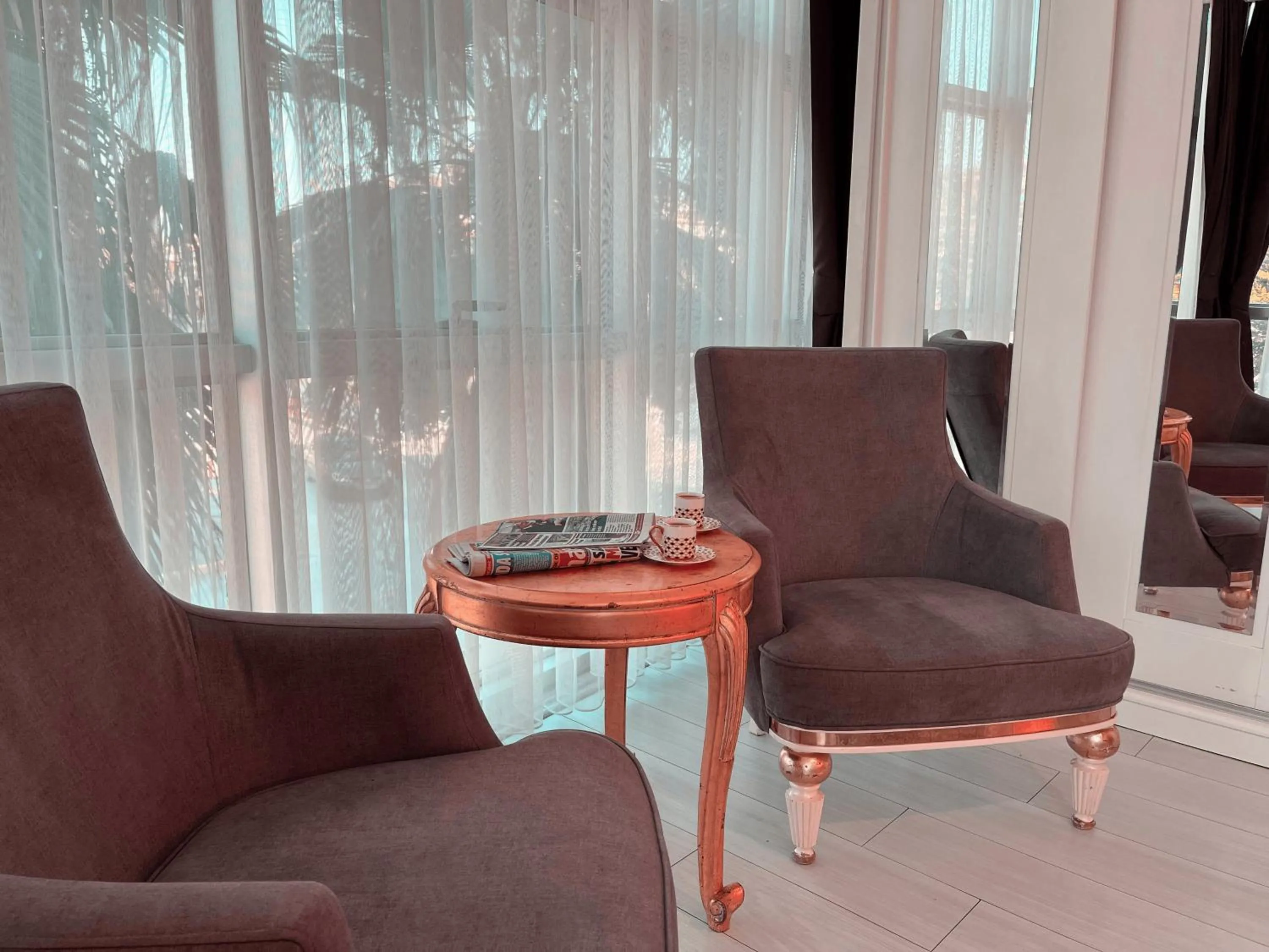 Seating area in Ottoman Hotel Sakarya