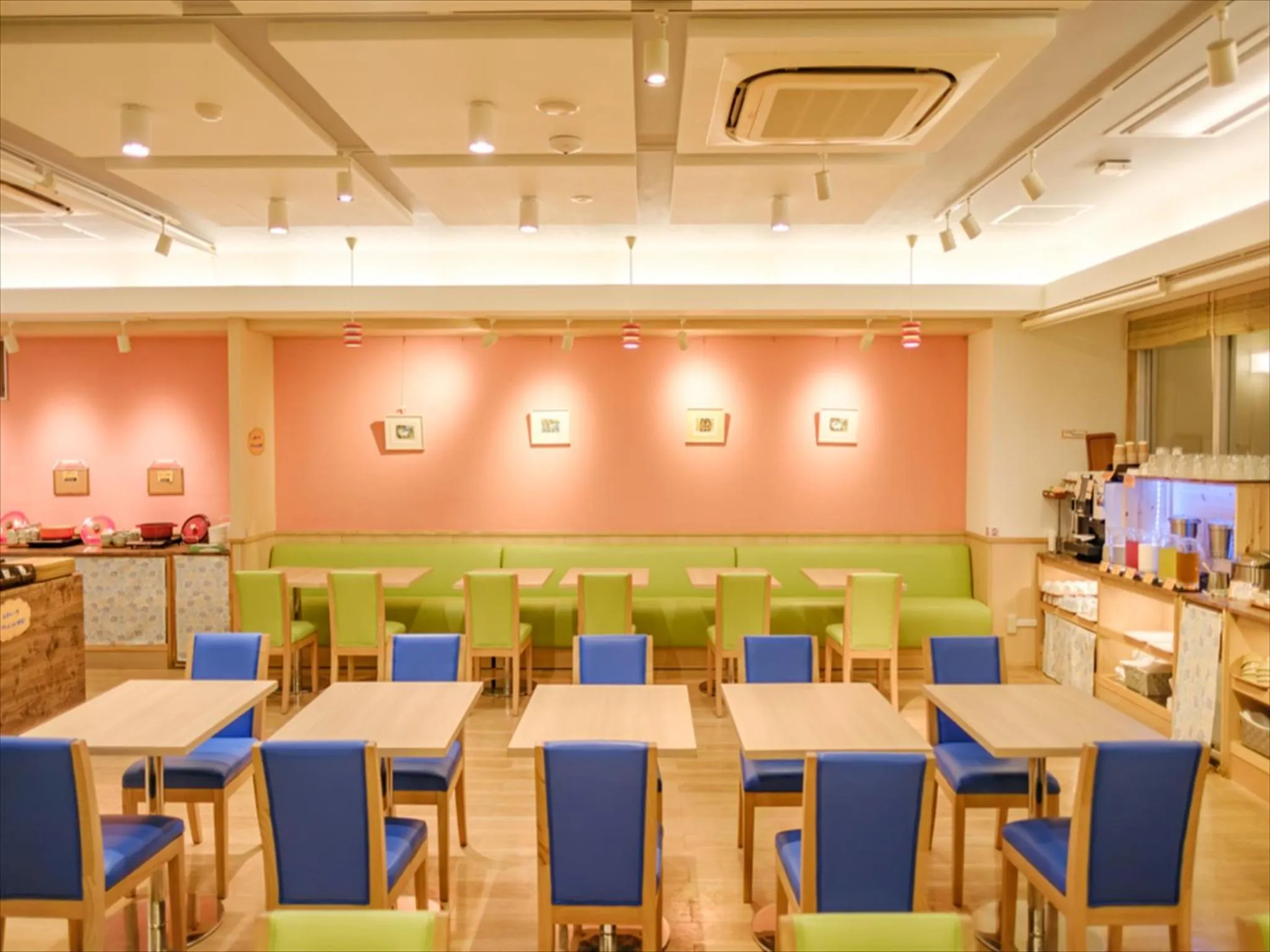 Restaurant/places to eat in Hotel Risingsun Miyakojima