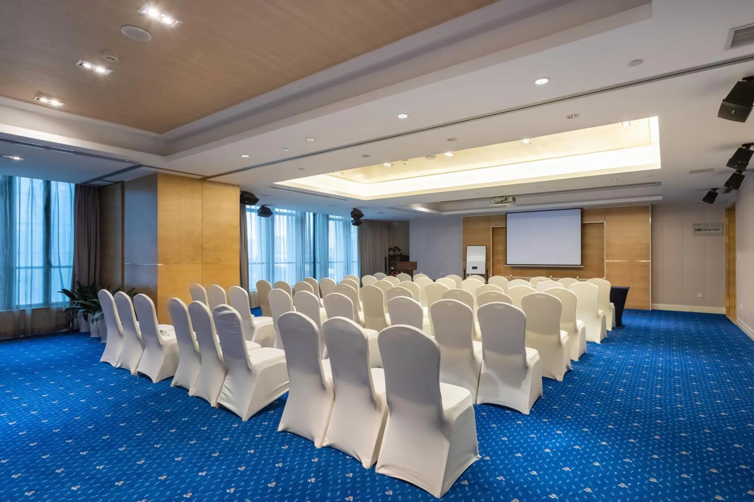 Meeting/conference room in Xinhua Media Hotel