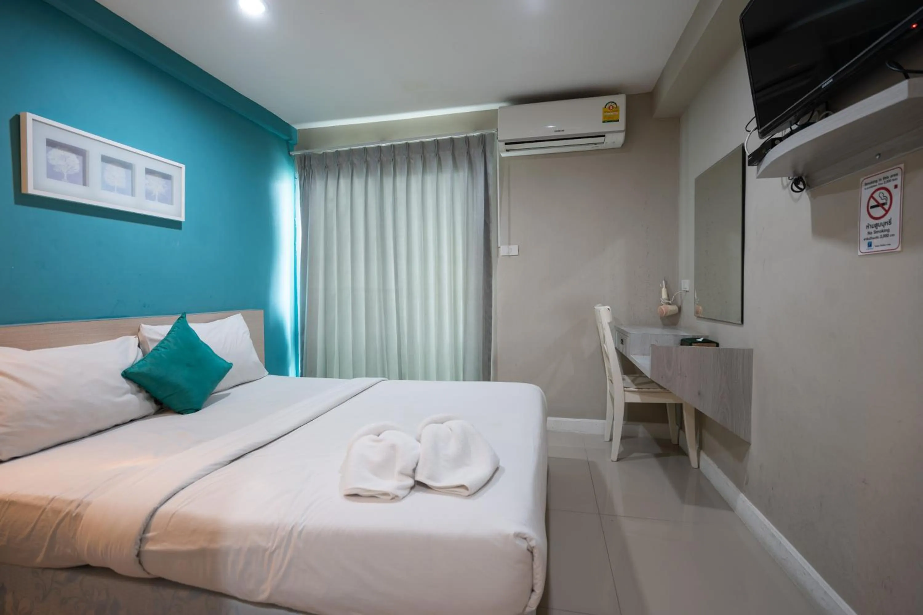 Bed in V-Ocean Palace