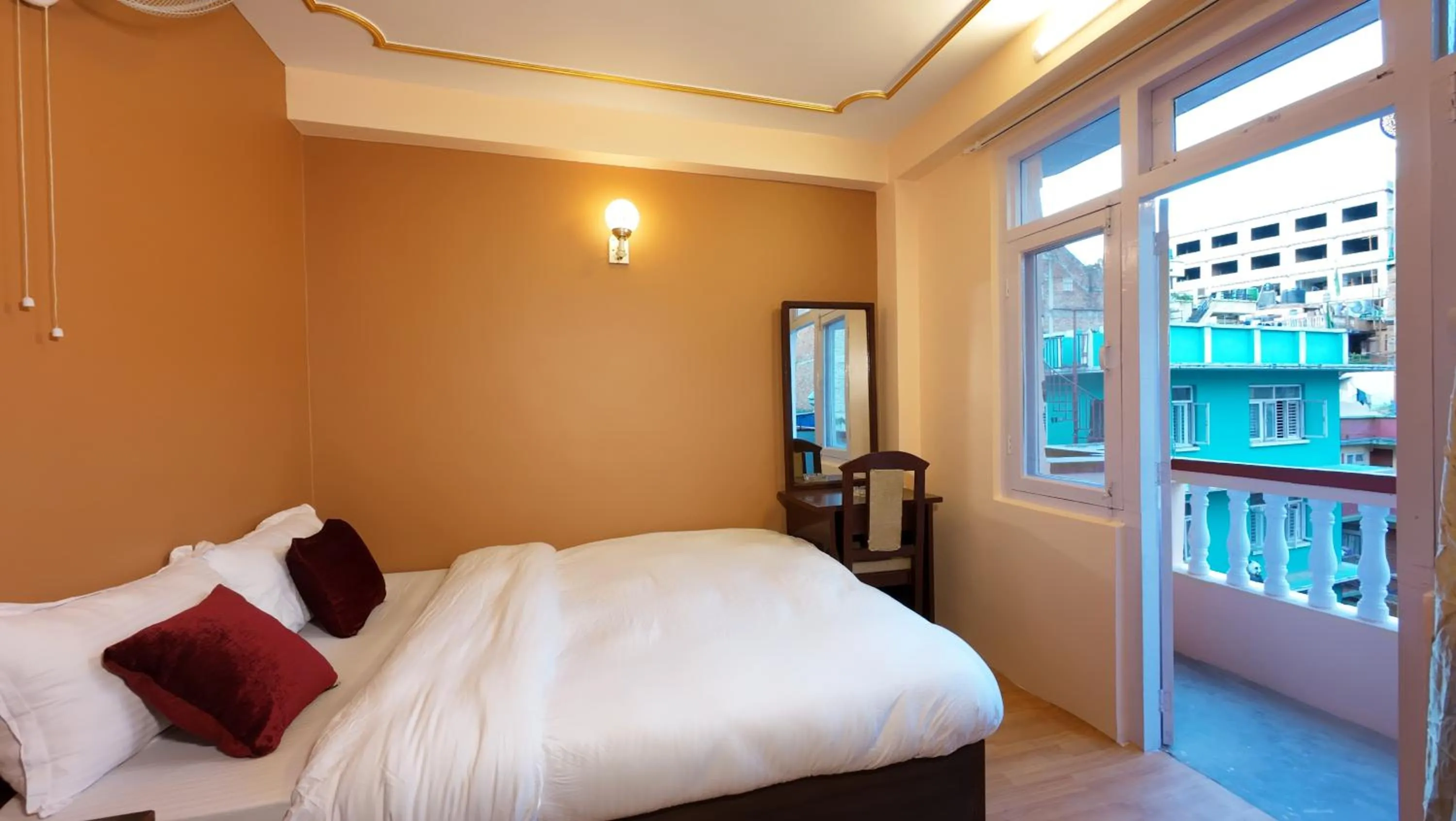 Bedroom, Bed in Hotel Triratna