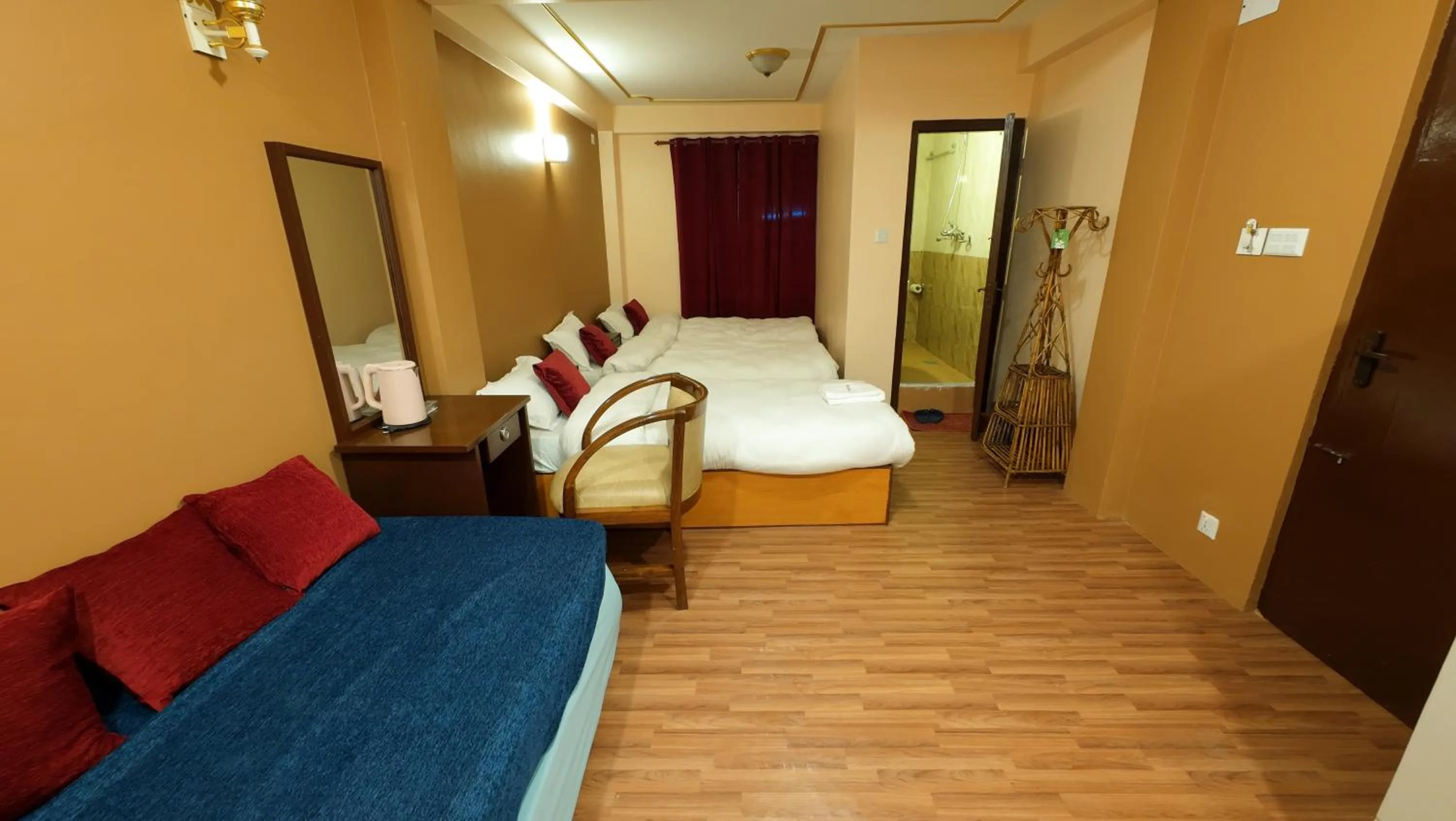 Bedroom, Bed in Hotel Triratna