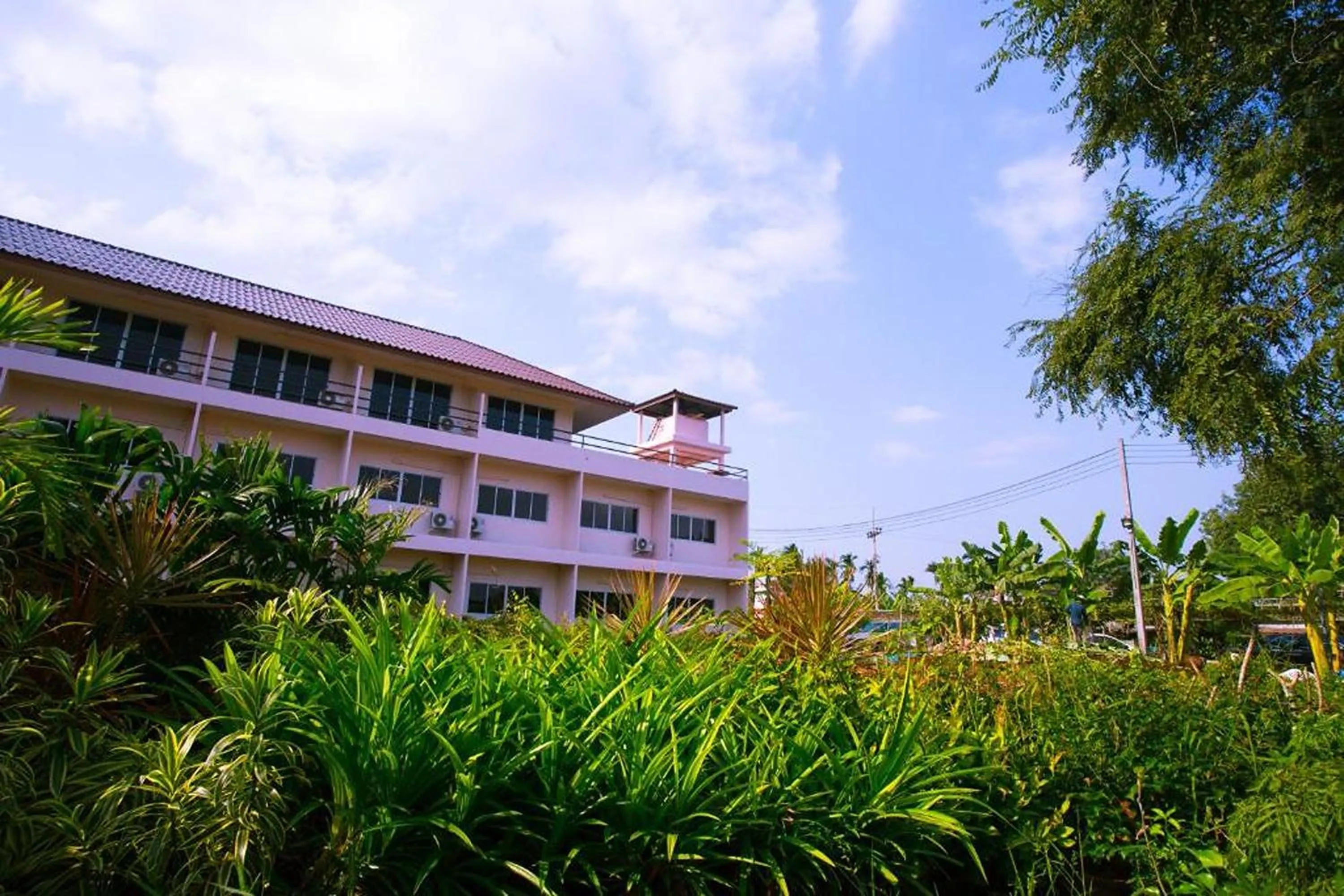 Property building in Be Fine Sabuy Hotel and Resort