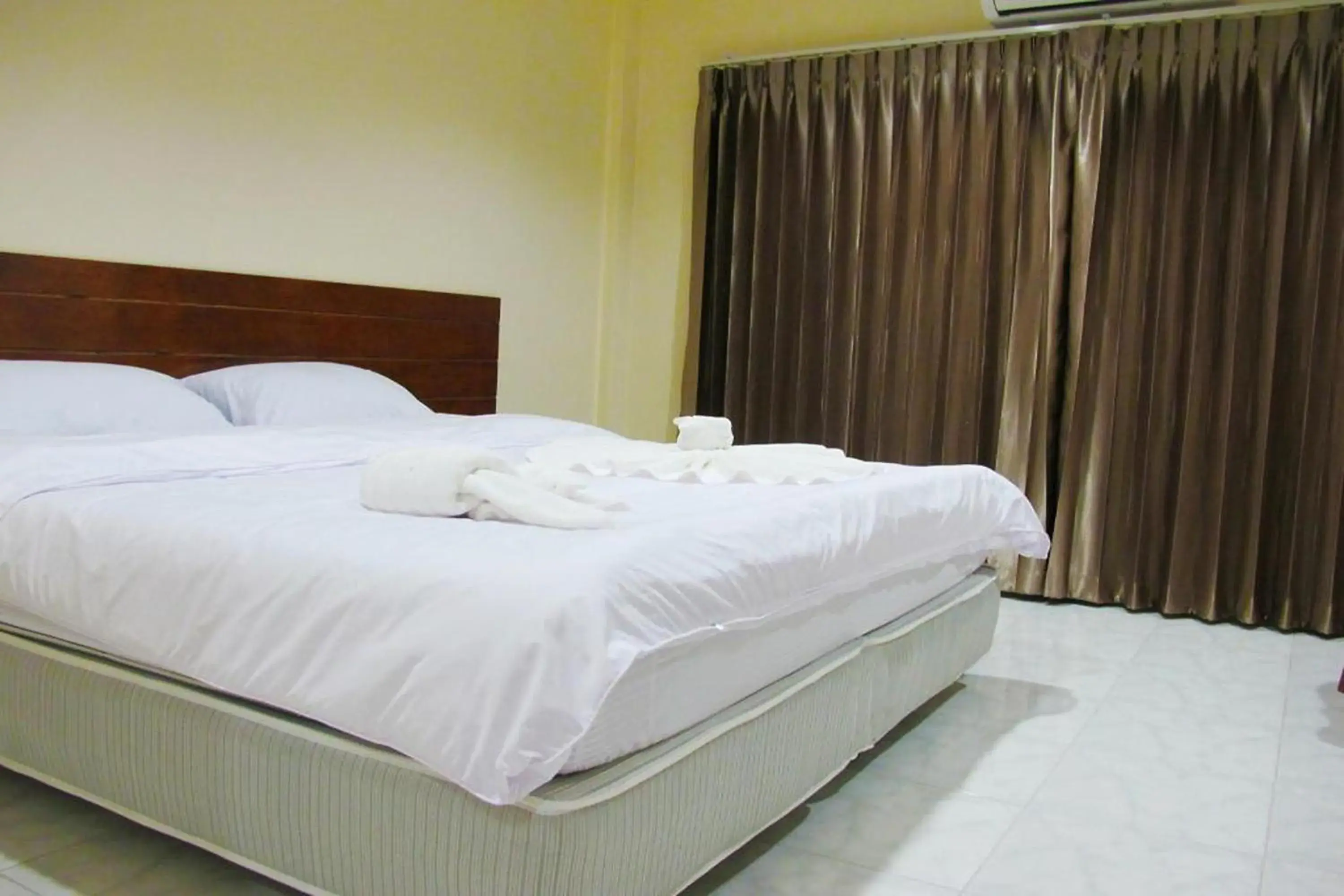 Deluxe Double Room in Be Fine Sabuy Hotel and Resort Deluxe Double Room in Be Fine Sabuy Hotel and Resort