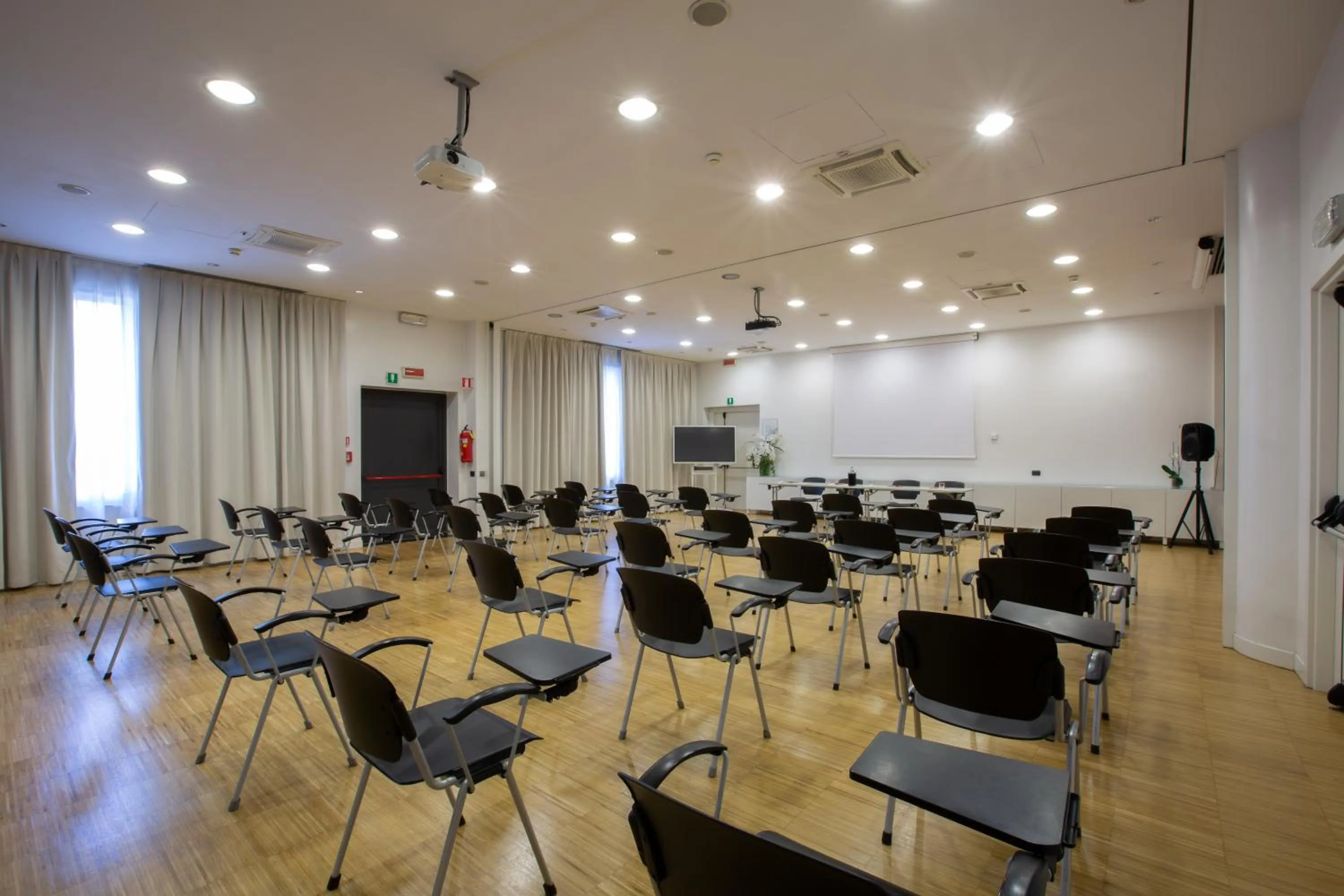 Euro Hotel Residence