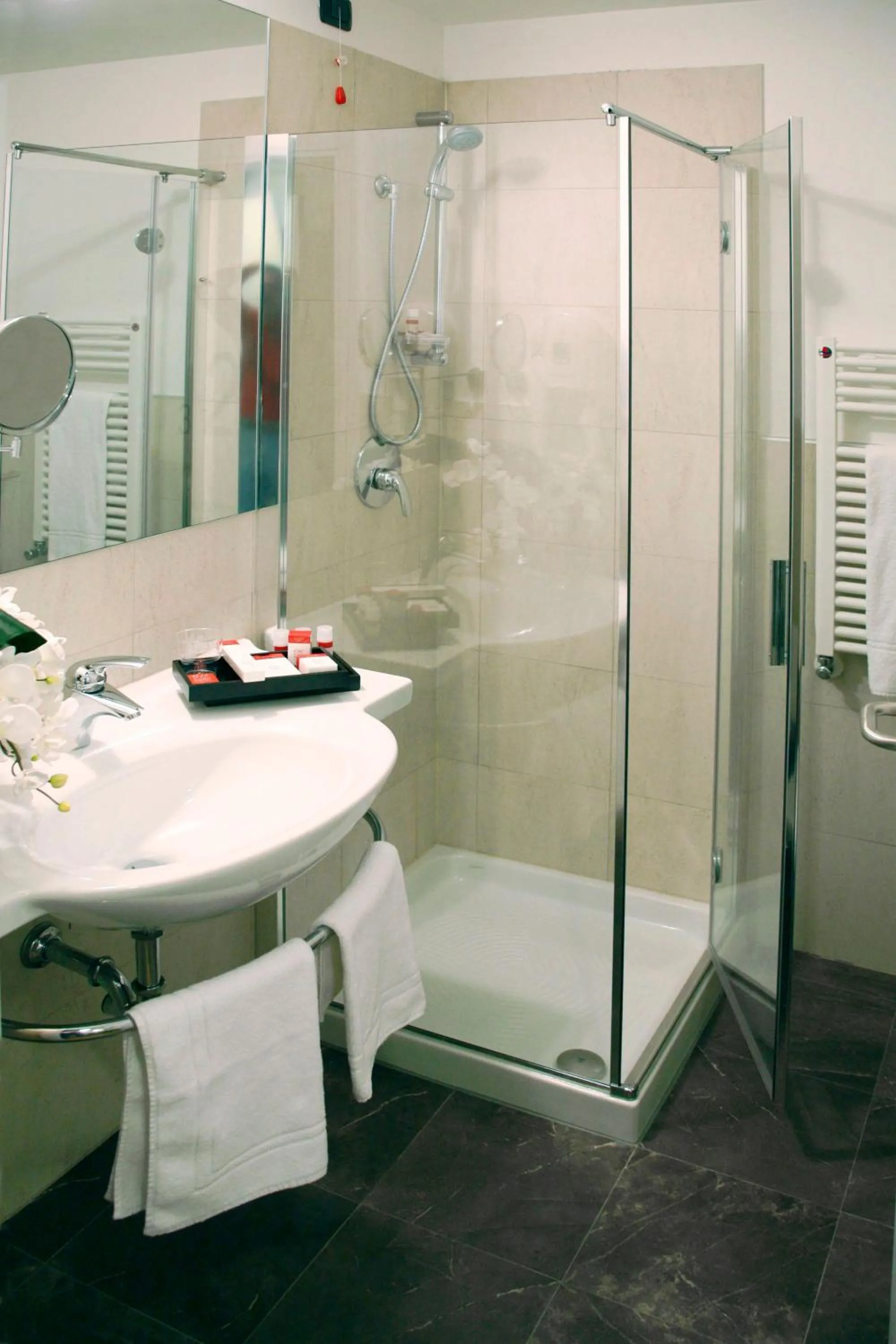 Euro Hotel Residence