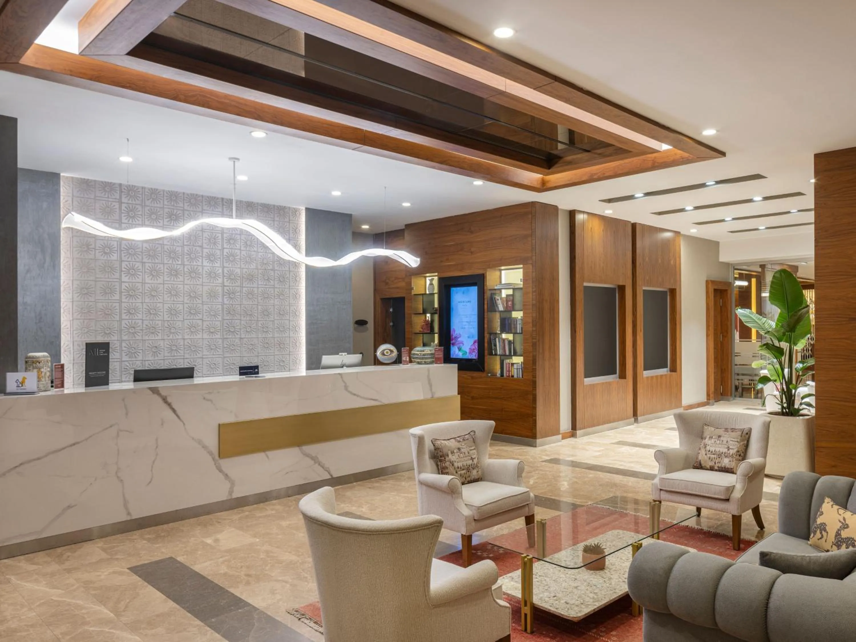 Lobby or reception in Kahya Hotel Ankara
