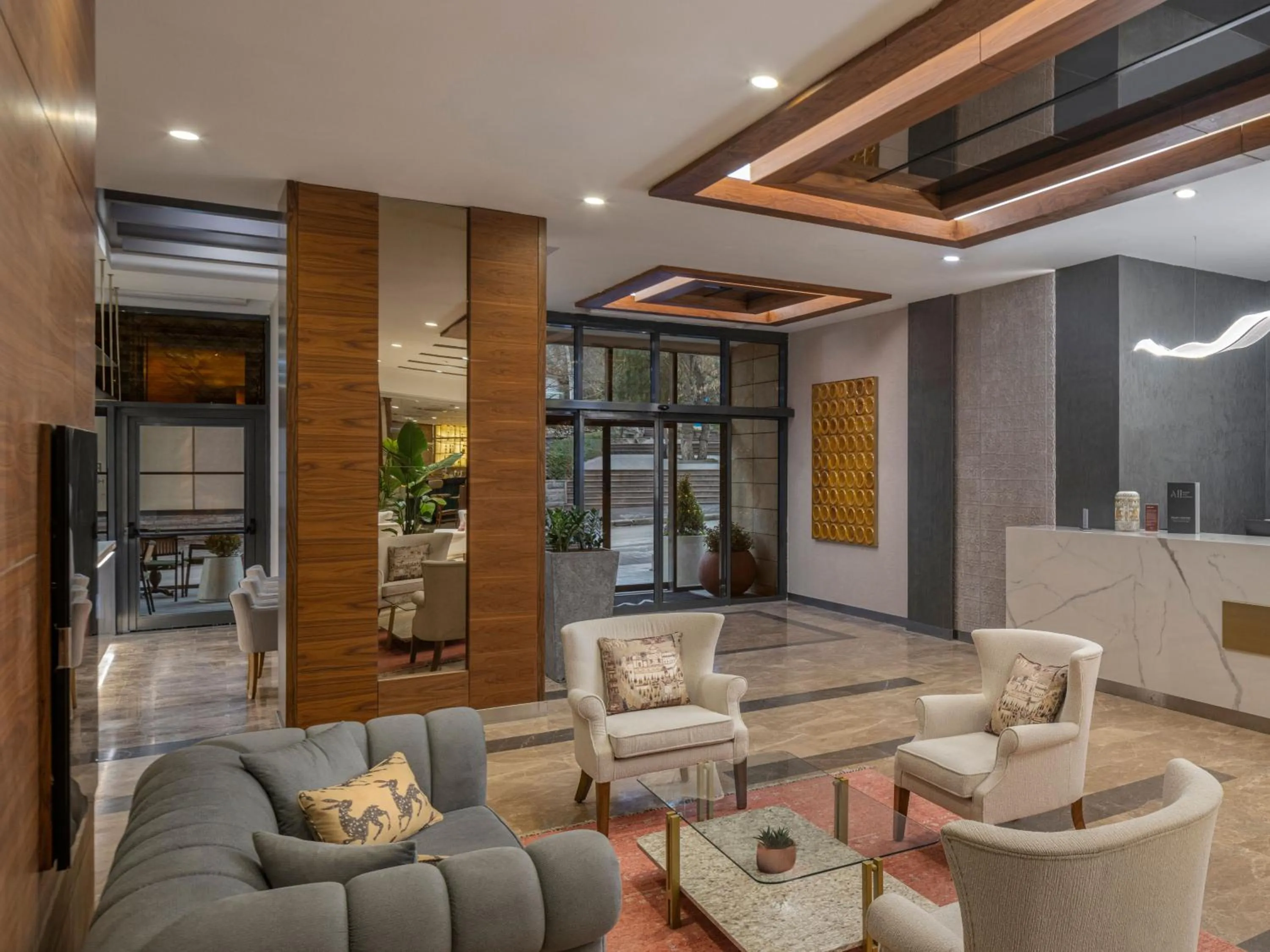 Lobby or reception in Kahya Hotel Ankara
