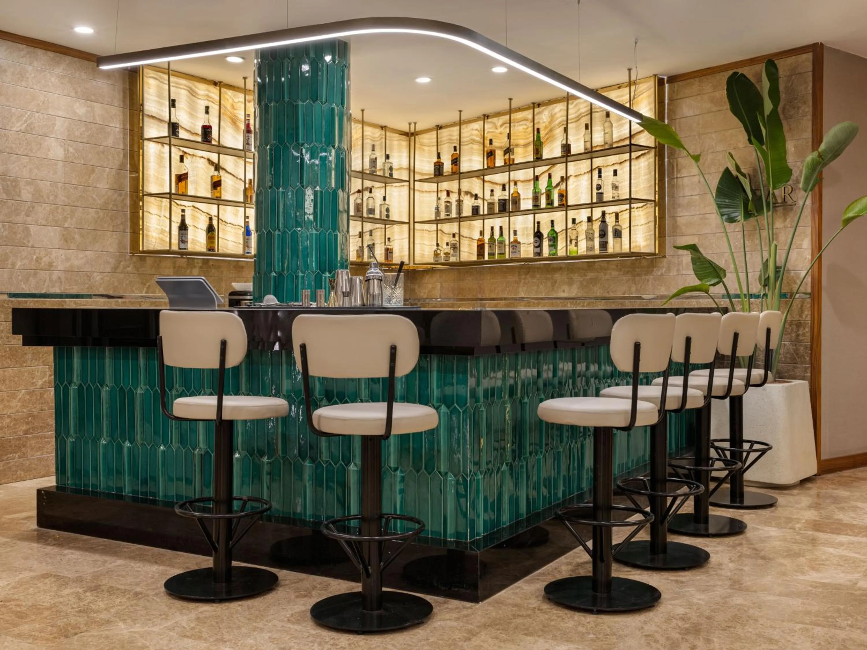 Lounge or bar in Kahya Hotel Ankara