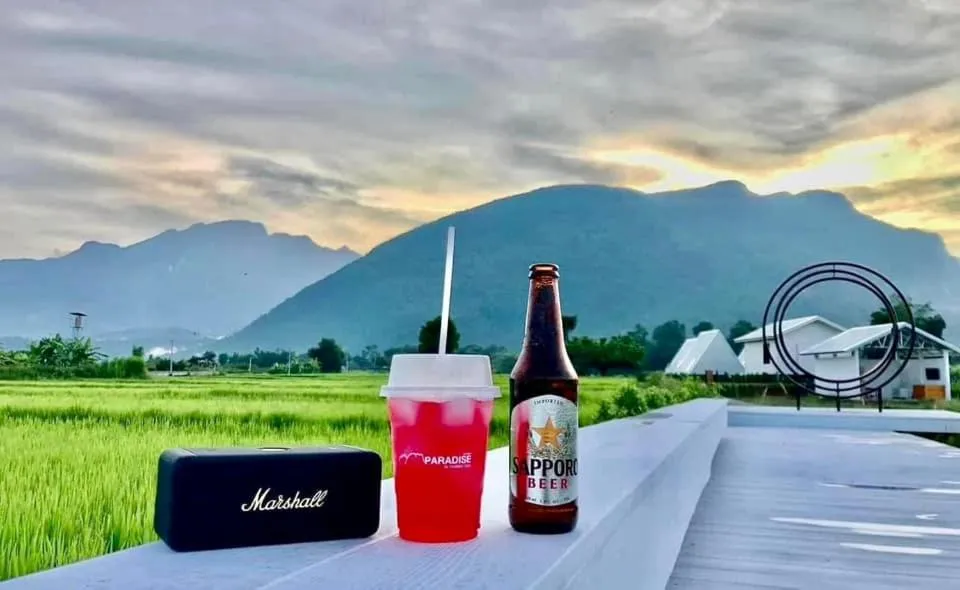 Food and drinks in Paradise Resort & Cafe