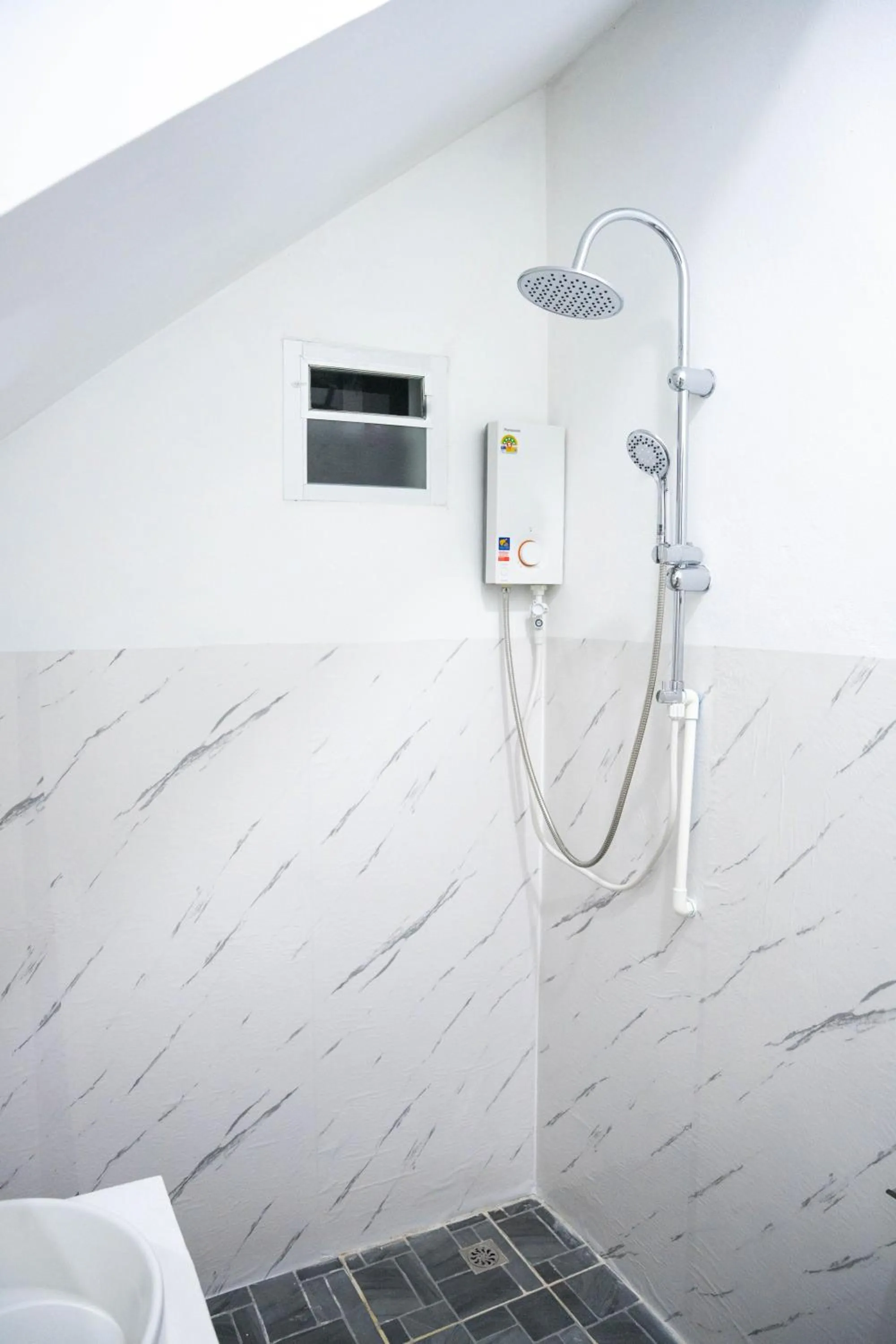 Bathroom in Paradise Resort & Cafe