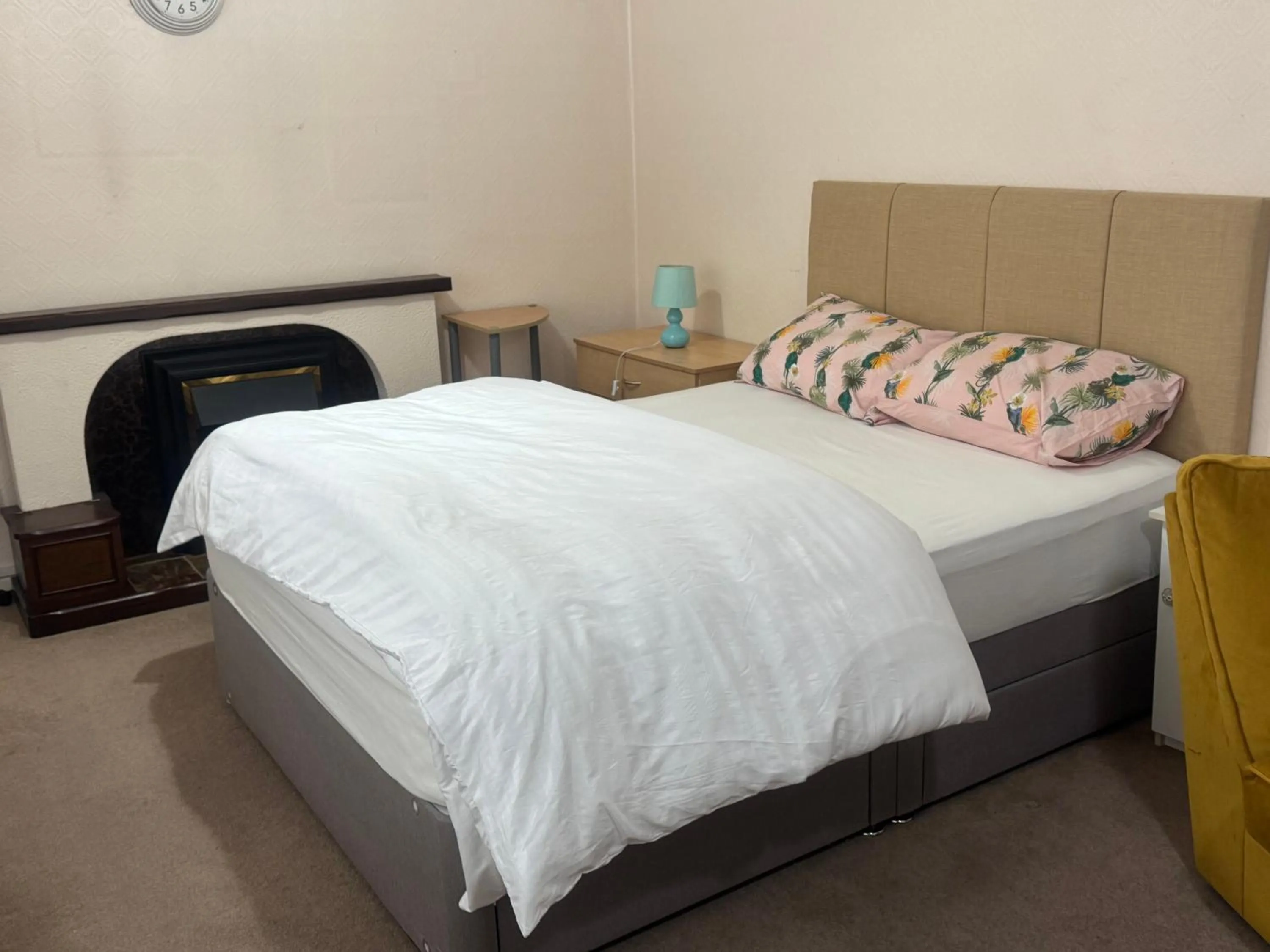 Bedroom, Bed in Komegloba Exquisite room