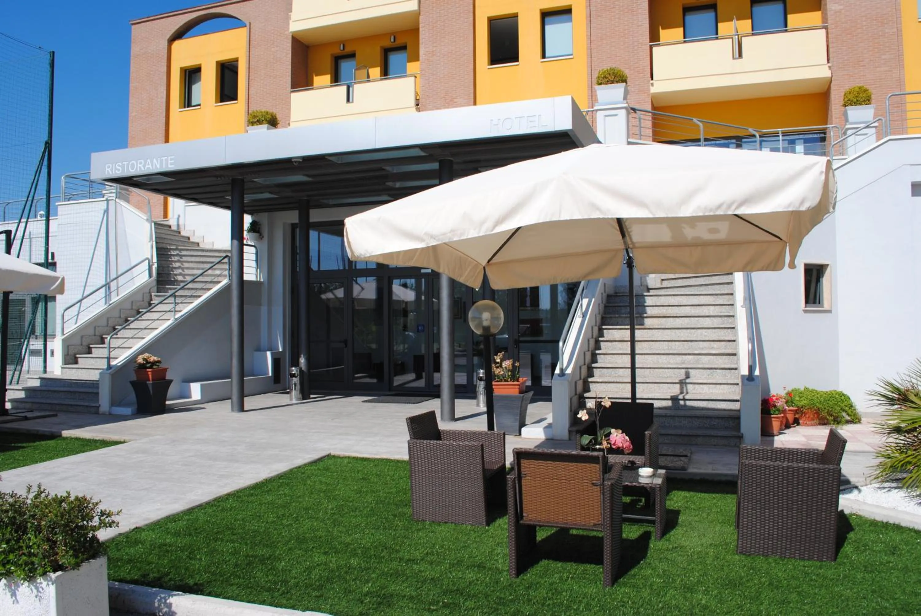 Property building in Hotel La Tavernetta