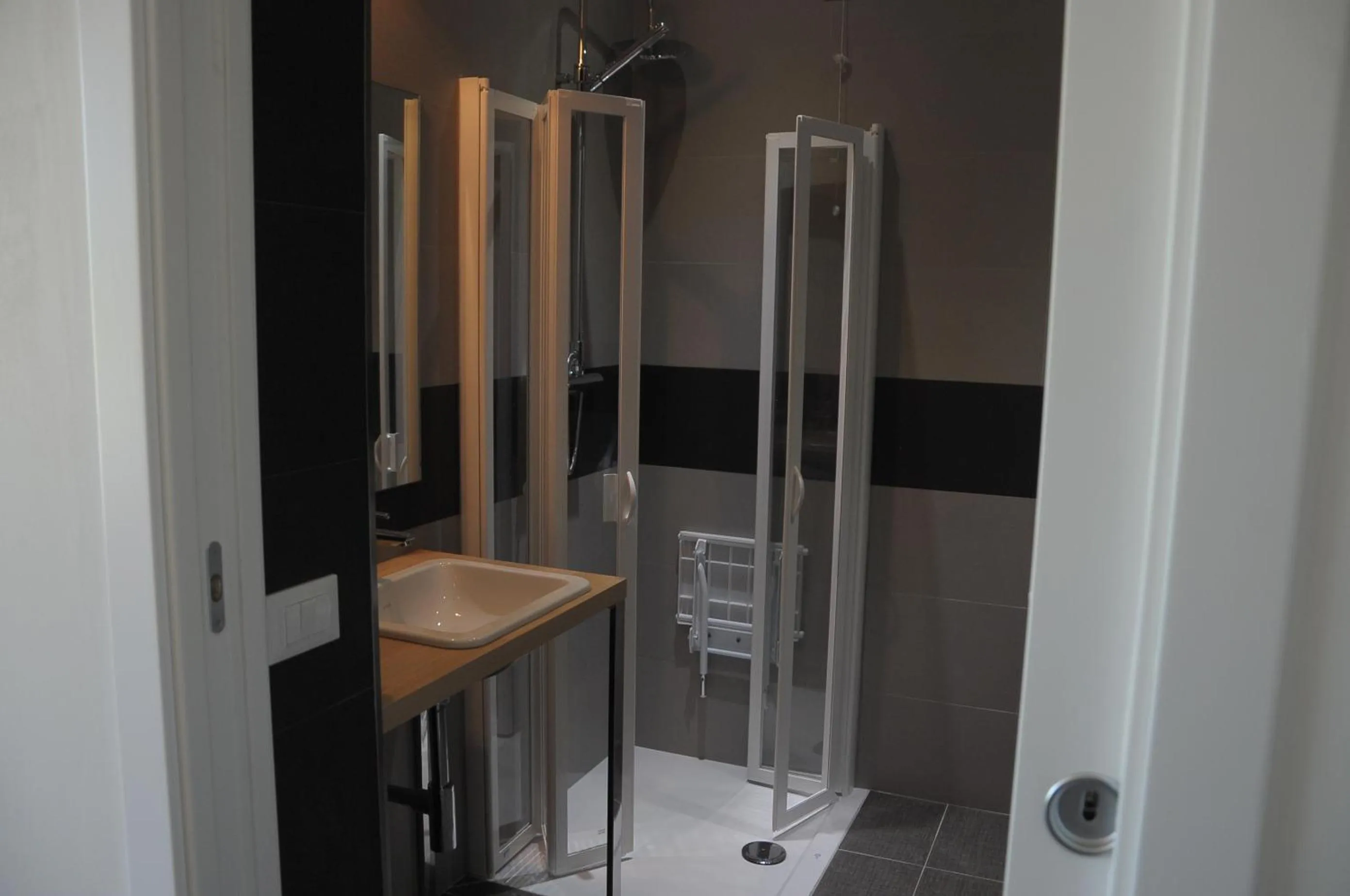 Bathroom in Hotel La Tavernetta