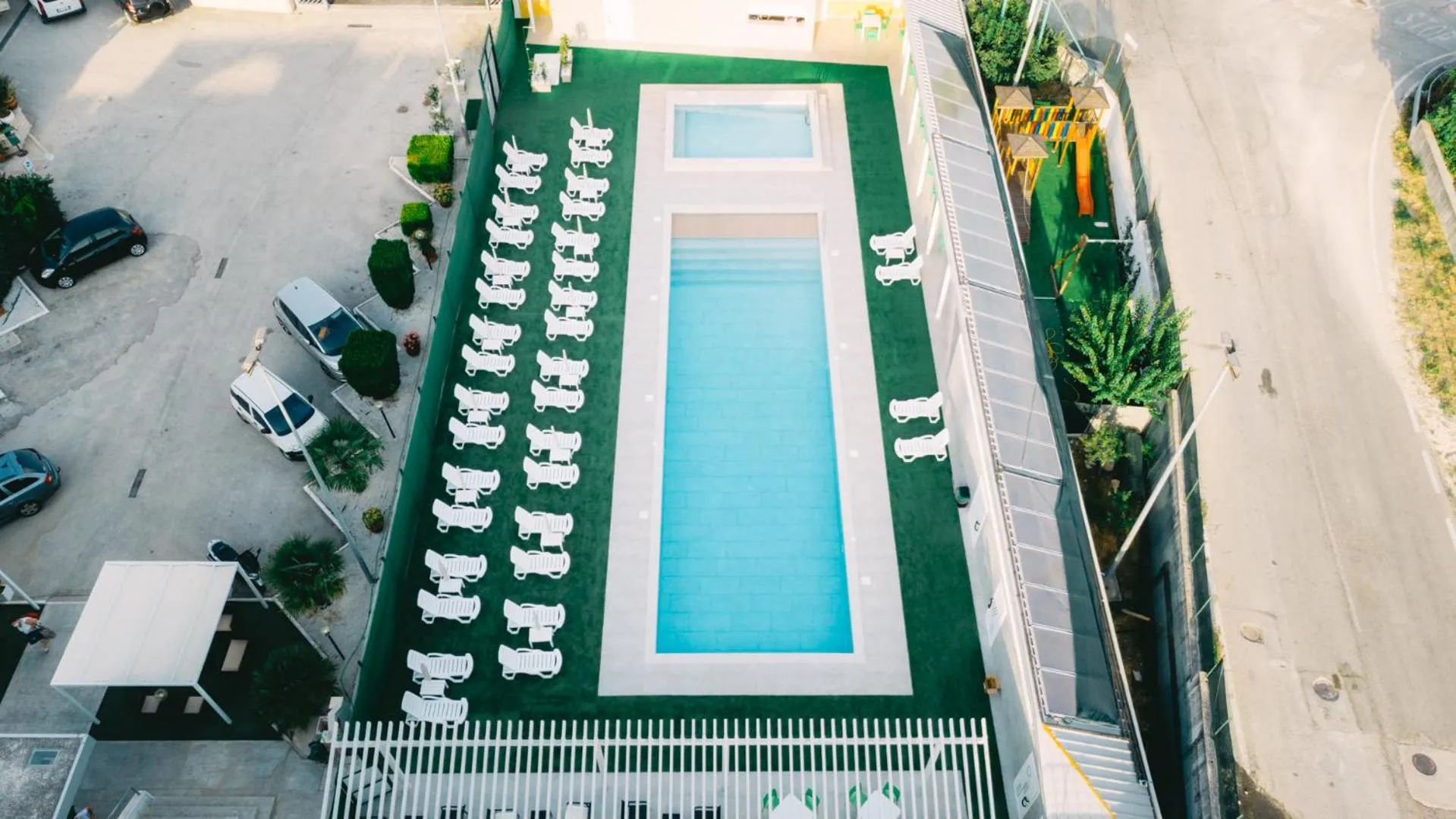 Swimming pool in Hotel La Tavernetta