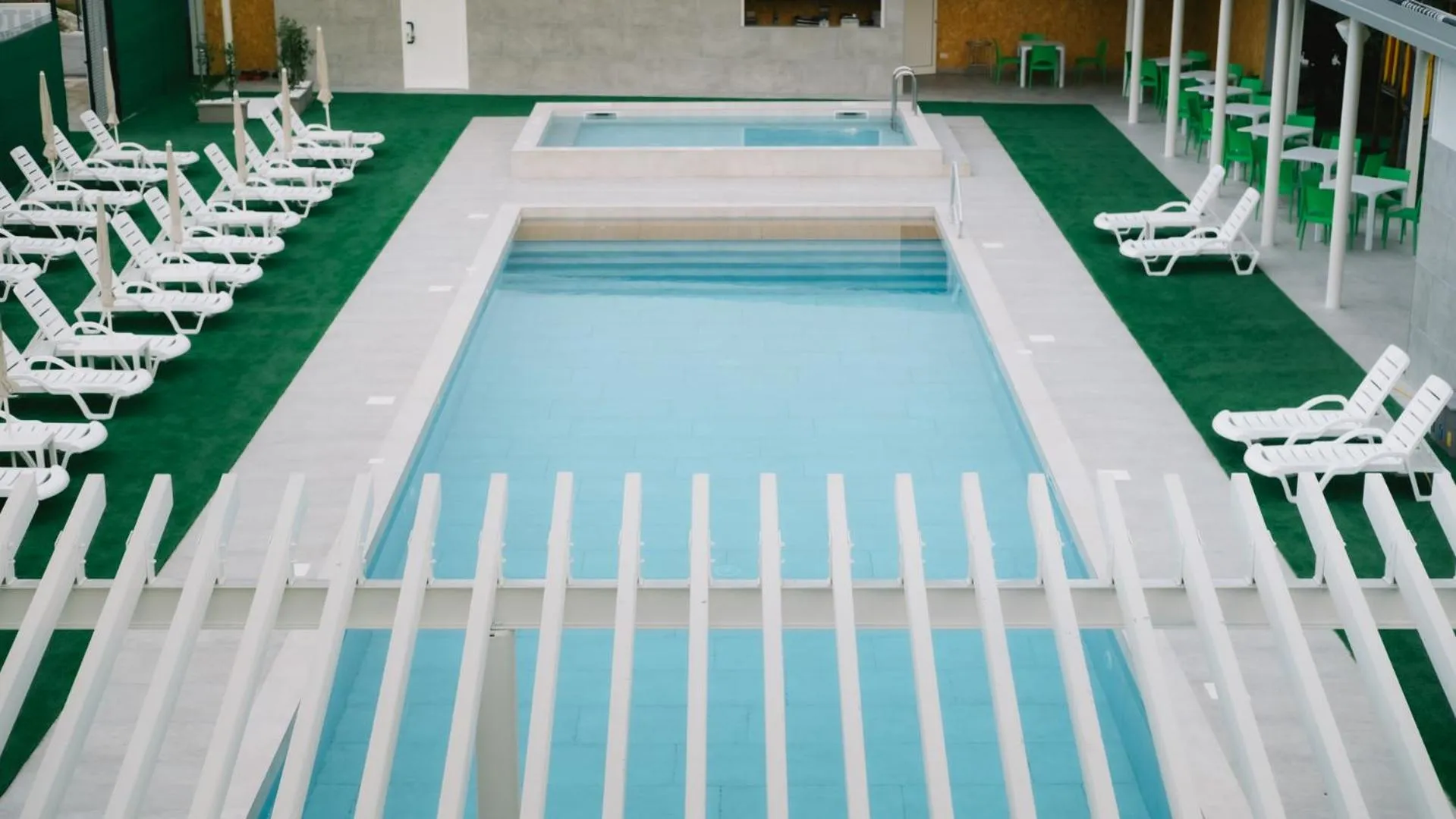 Swimming pool in Hotel La Tavernetta