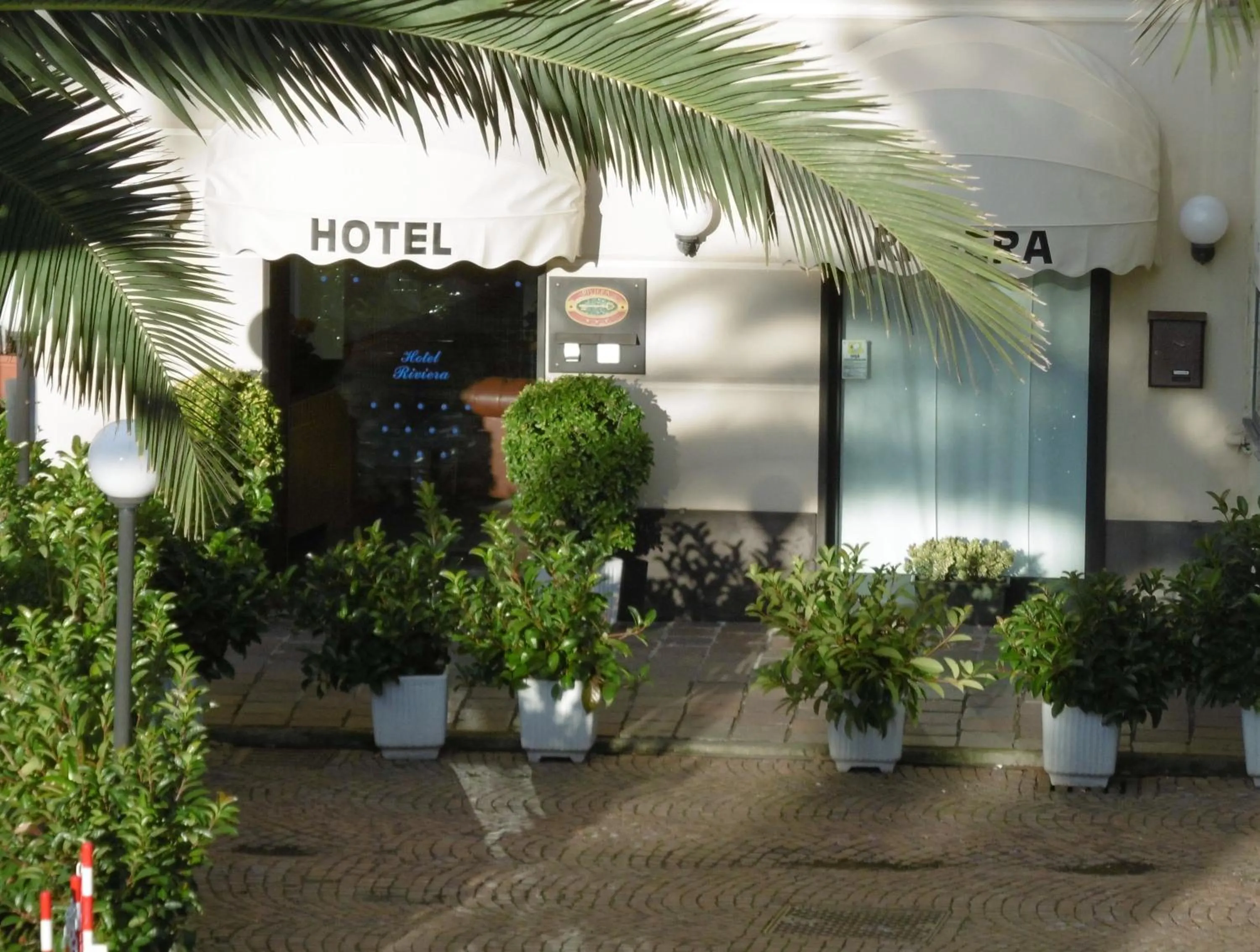 Facade/entrance in Hotel Riviera