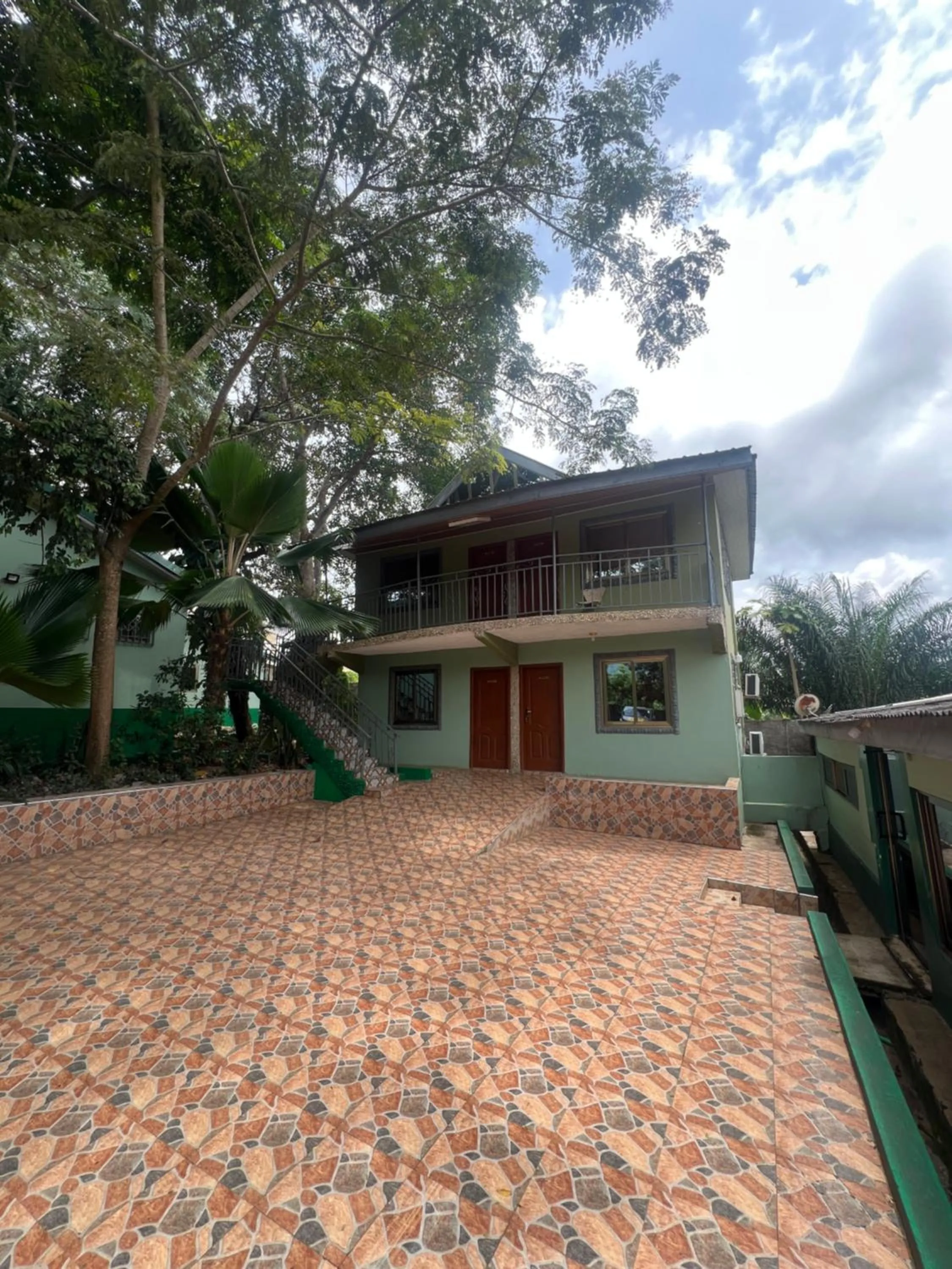K-Archy Lodge, Kyebi