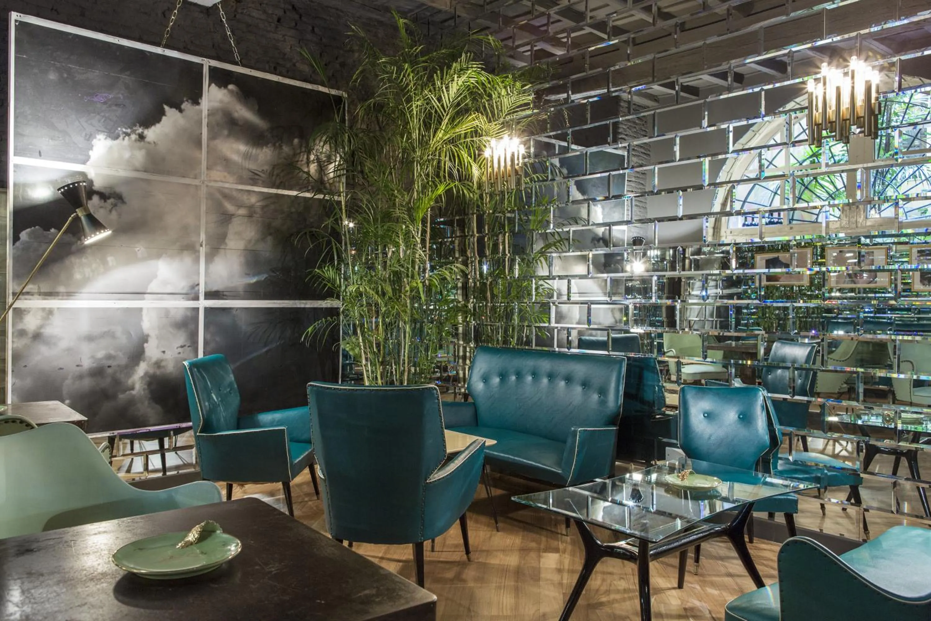 Communal lounge/ TV room in G-Rough, Rome, a Member of Design Hotels